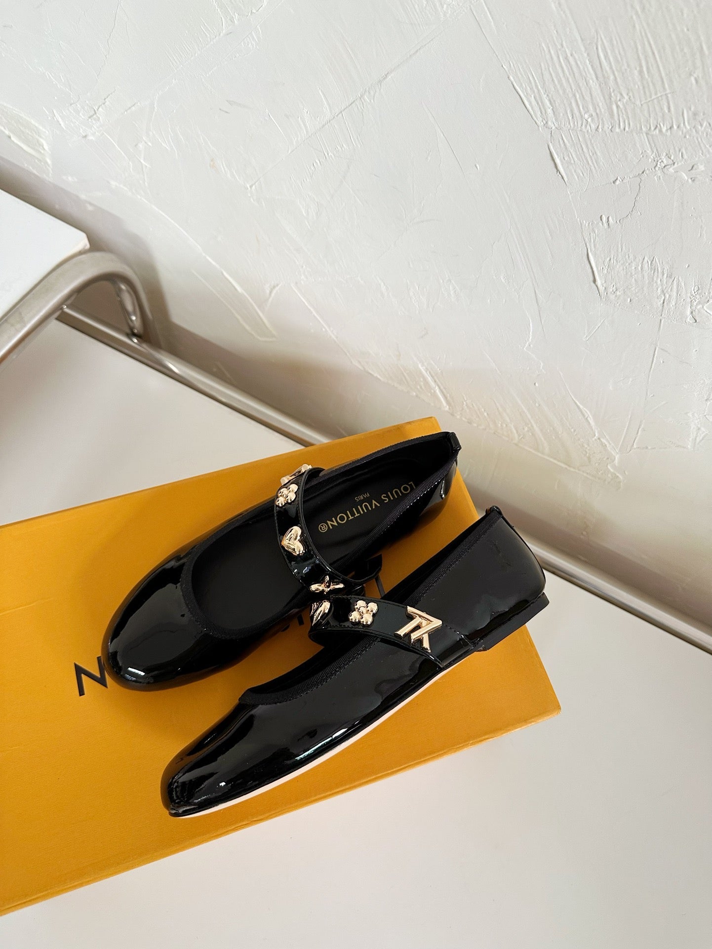 ROMY FLAT BALLERINA IN BLACK PATENT CALFSKIN - 35
