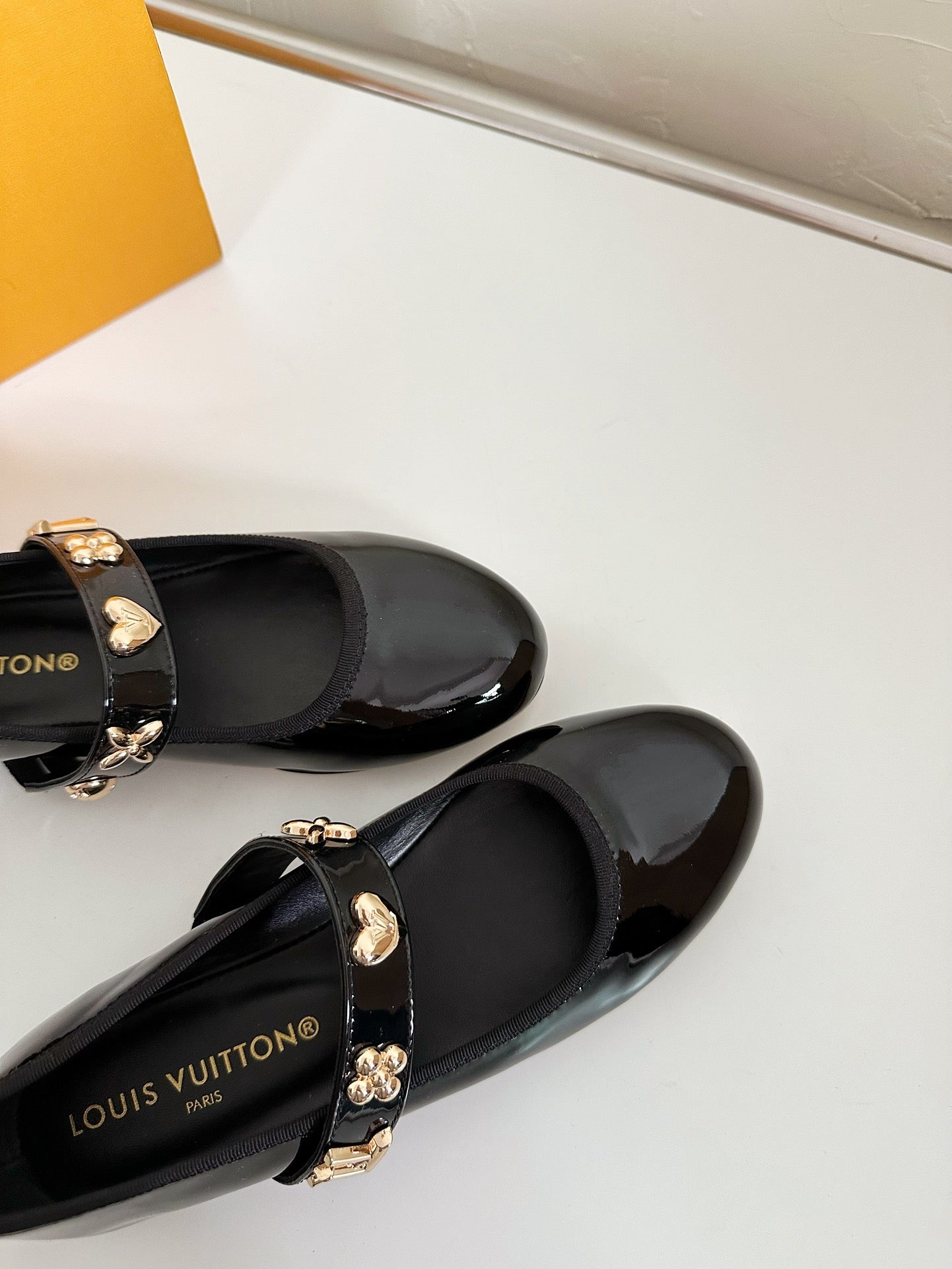 ROMY FLAT BALLERINA IN BLACK PATENT CALFSKIN - 35