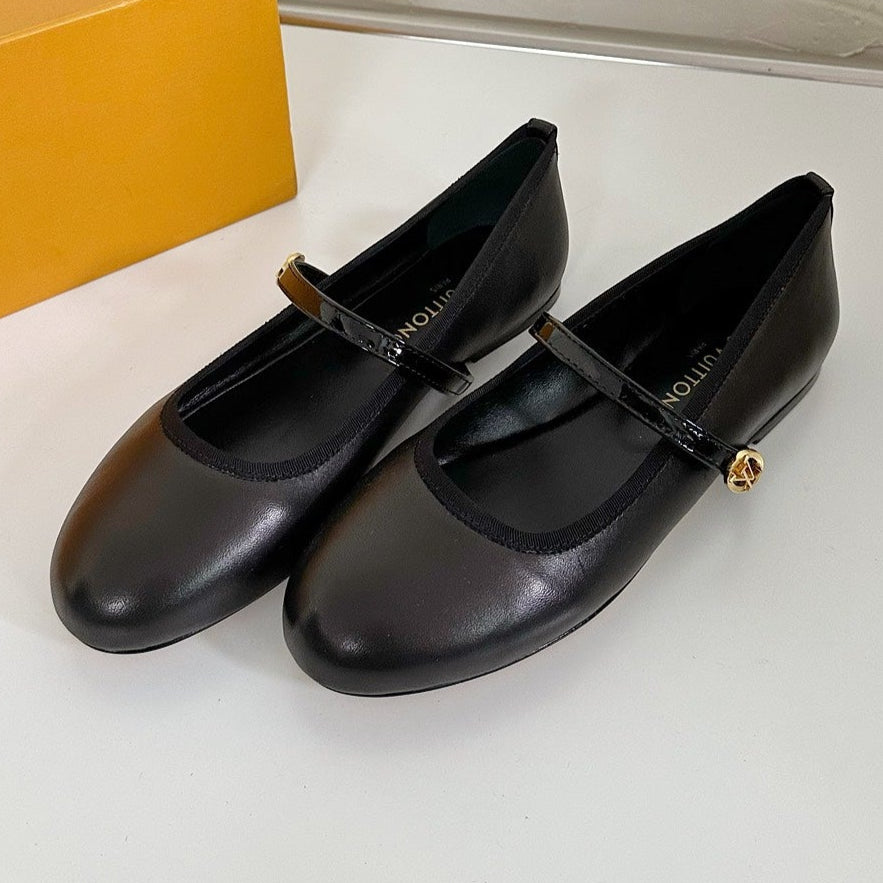 ROMY FLAT BALLERINA IN BLACK CALFSKIN - 35