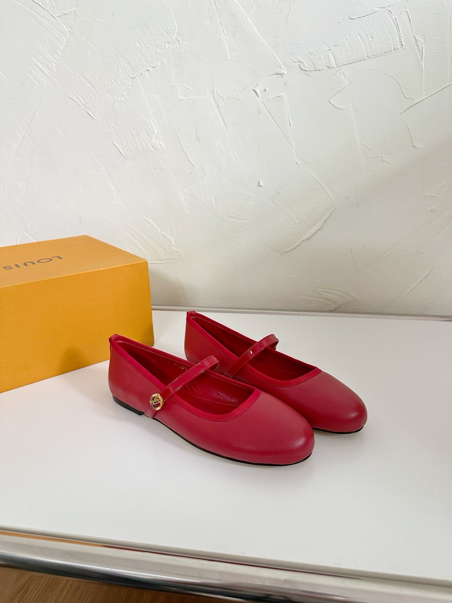 ROMY FLAT BALLERINA IN RUBY RED CALFSKIN - 35