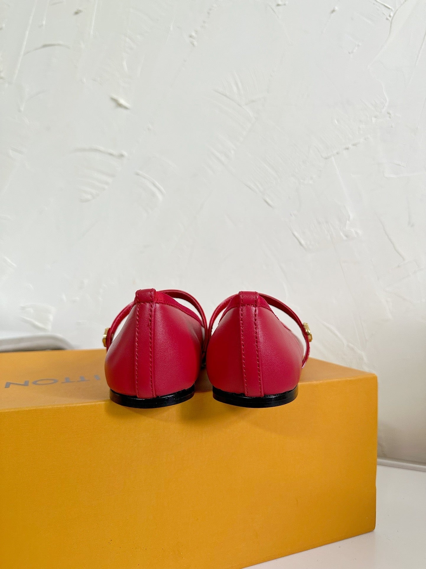 ROMY FLAT BALLERINA IN RUBY RED CALFSKIN - 35
