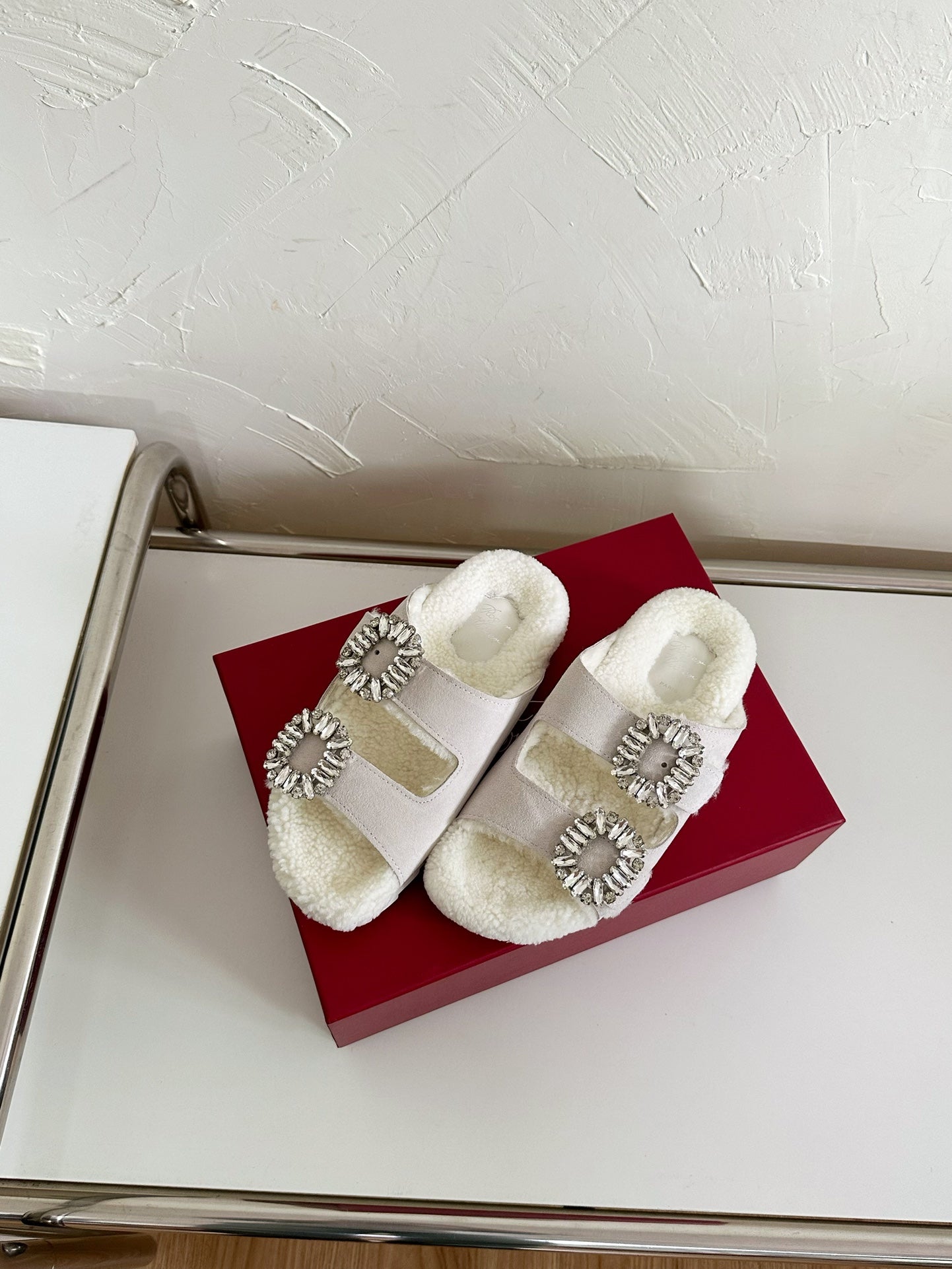 SLIDY VIV’ FUR STRASS BUCKLE MULES IN LIGHT GREY SUEDE AND CREAM SHEARLING INSOLE - 34