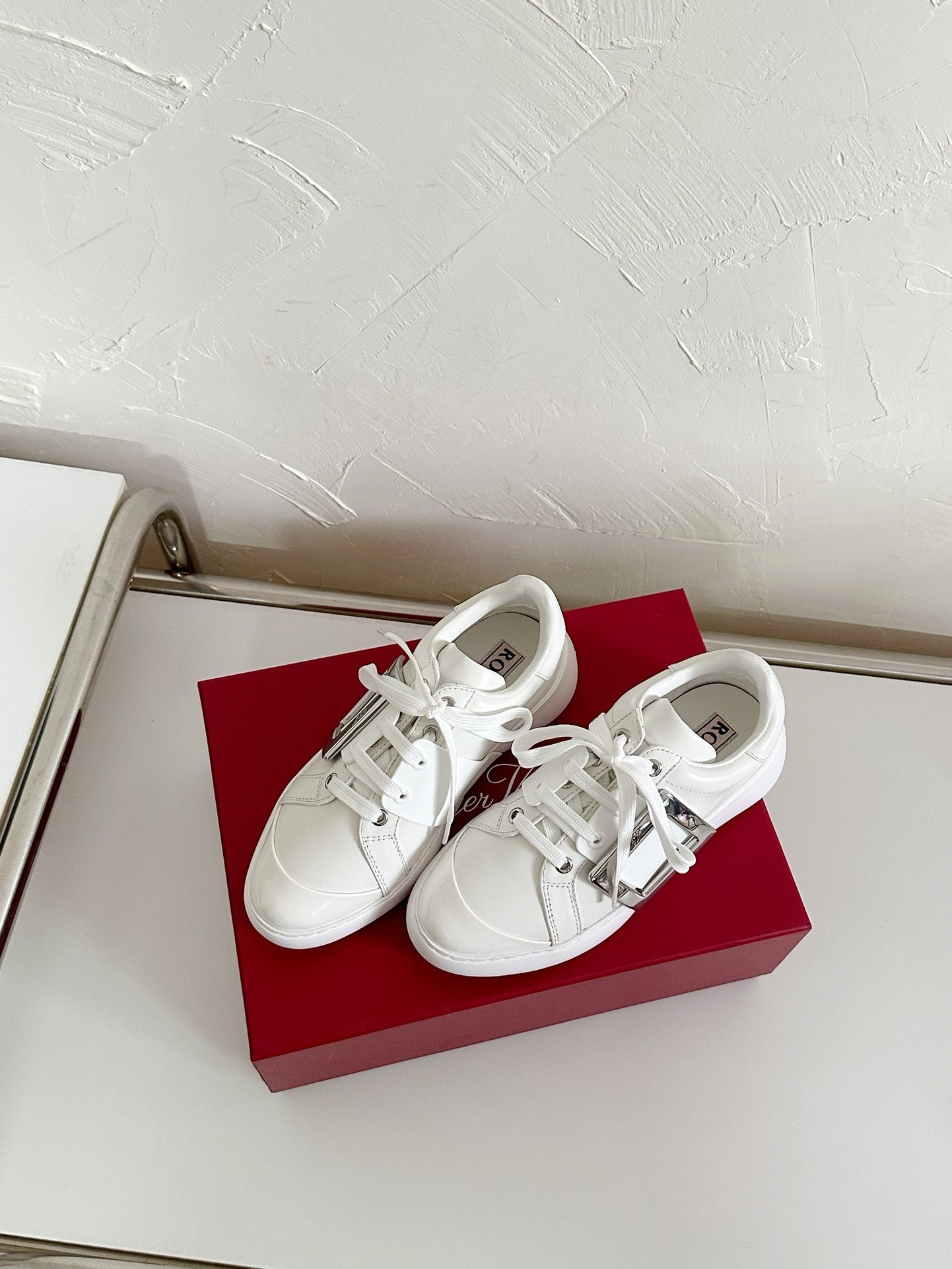 VIV' SKATE SNEAKERS IN WHITE CALFSKIN SILVER BUCKLE - 35