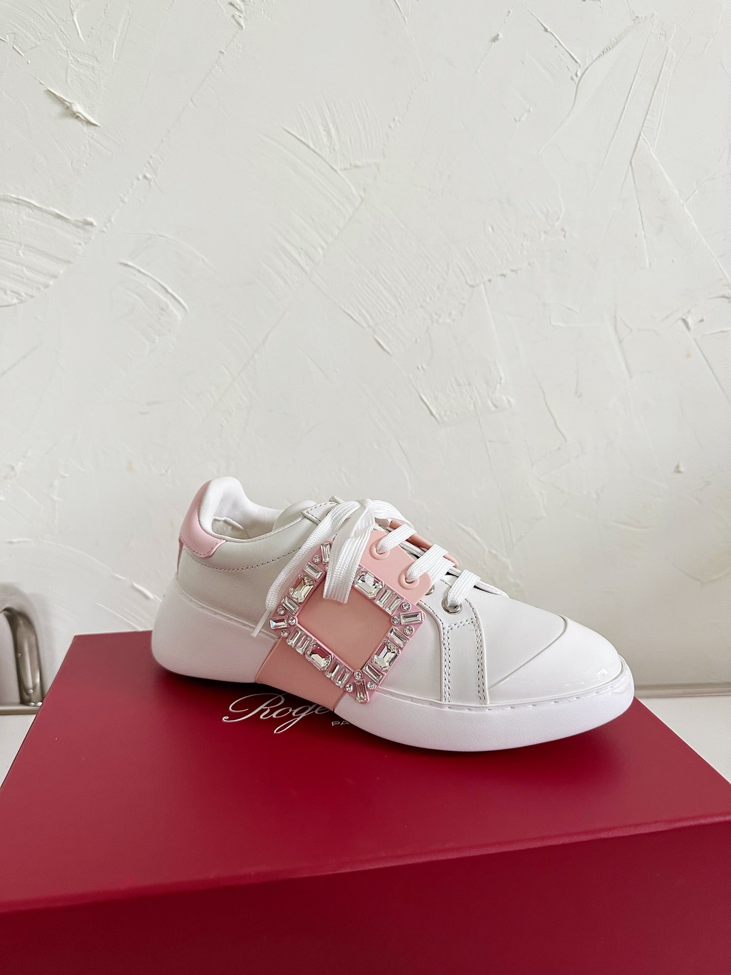 VIV' SKATE SNEAKERS IN WHITE CALFSKIN LIGHT PINK GLITTER STRAP AND CRYSTAL BUCKLE - 35