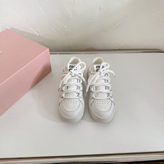 SNEAKERS SIMPLE DESIGN IN WHITE SHEEPSKIN - 35