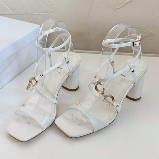 MEDIUM SQUARE HEEL SANDAL IN WHITE LAMBSKIN - 35