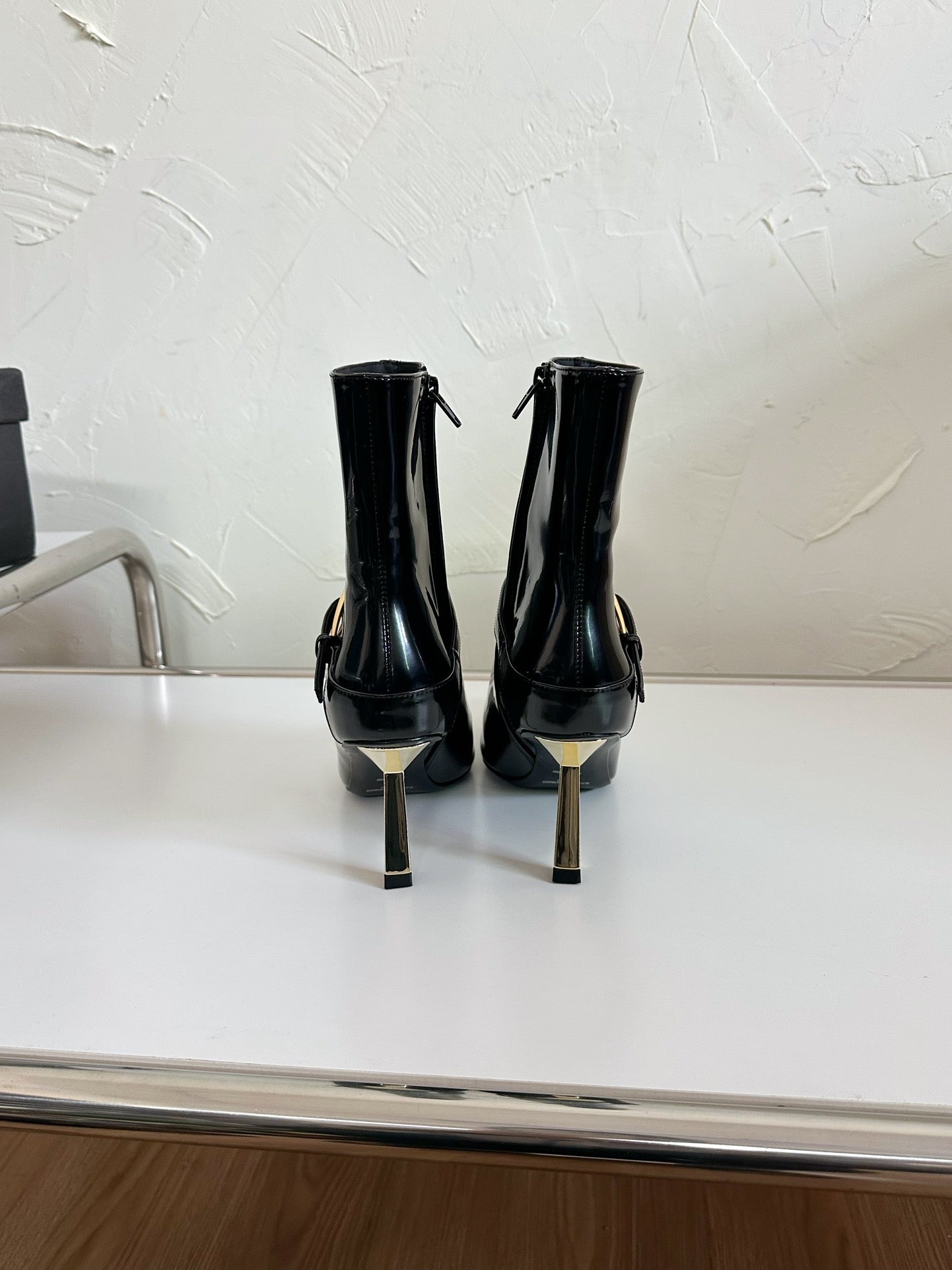 LEE BOOTIES IN BLACK GLAZED CALFSKIN - 35