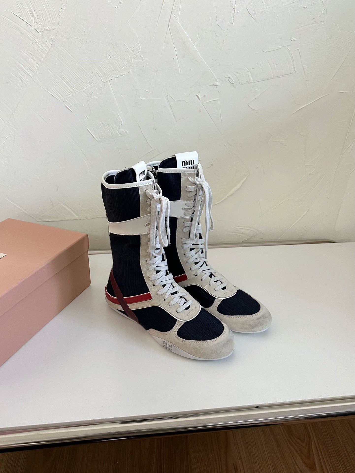 LACE-UP KNEE BOOTS IN BEIGE SUEDE AND NAVY MESH - 35