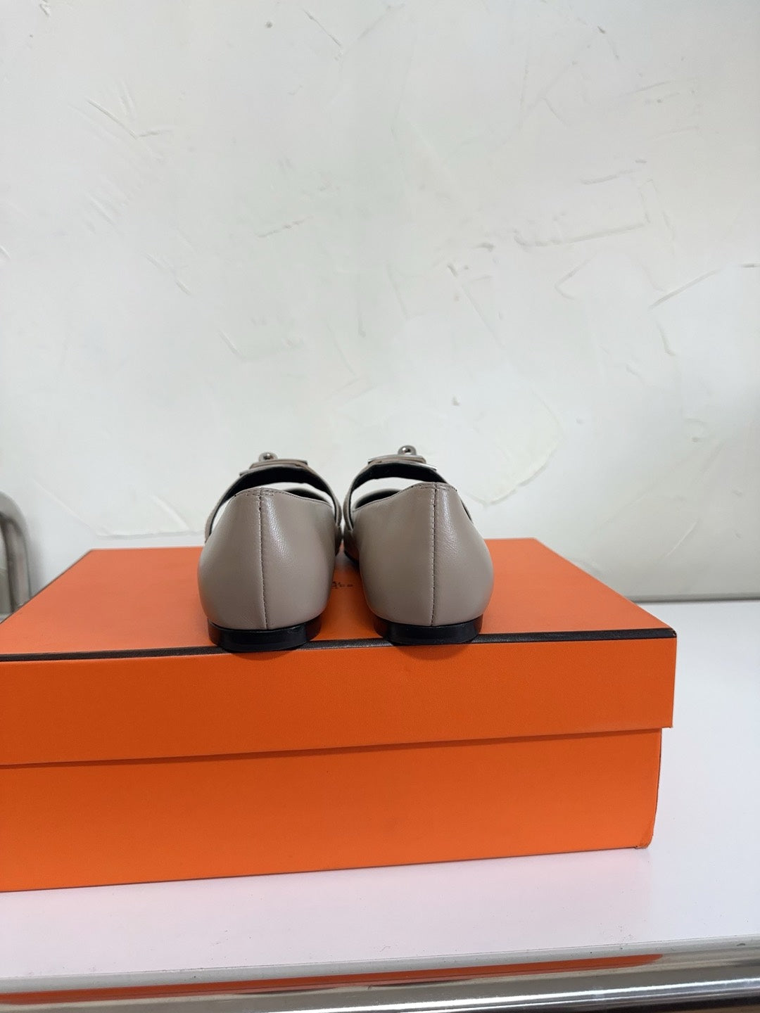 KIARA FLAT PUMP IN KHAKI BROWN CALFSKIN - 35