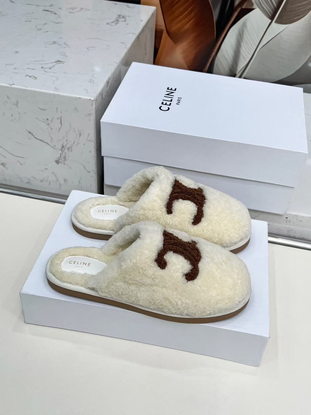CELINE 25S GEORGIA SLIDE IN SHEARLING IN IVORY - 35