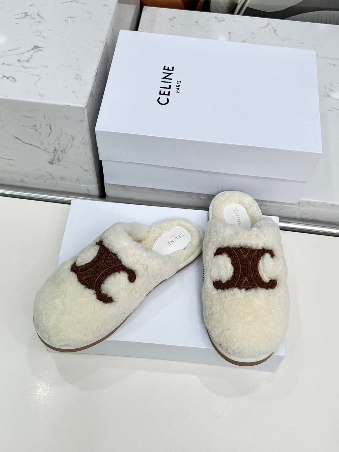 CELINE 25S GEORGIA SLIDE IN SHEARLING IN IVORY - 35