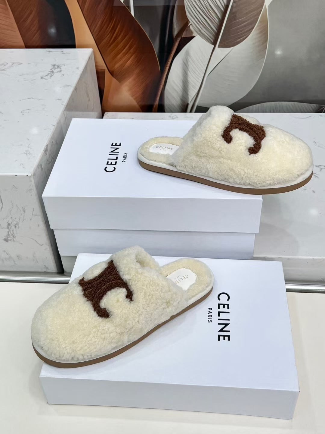CELINE 25S GEORGIA SLIDE IN SHEARLING IN IVORY - 35