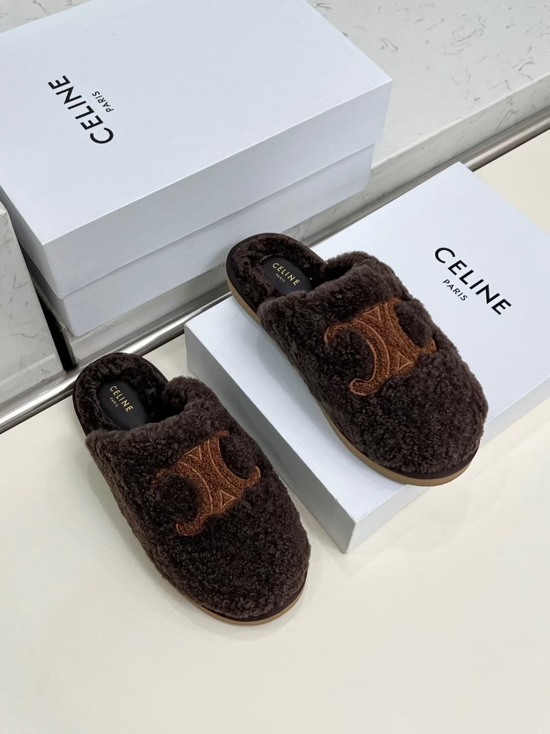 CELINE 25S GEORGIA SLIDE IN SHEARLING IN DARK BROWN - 35
