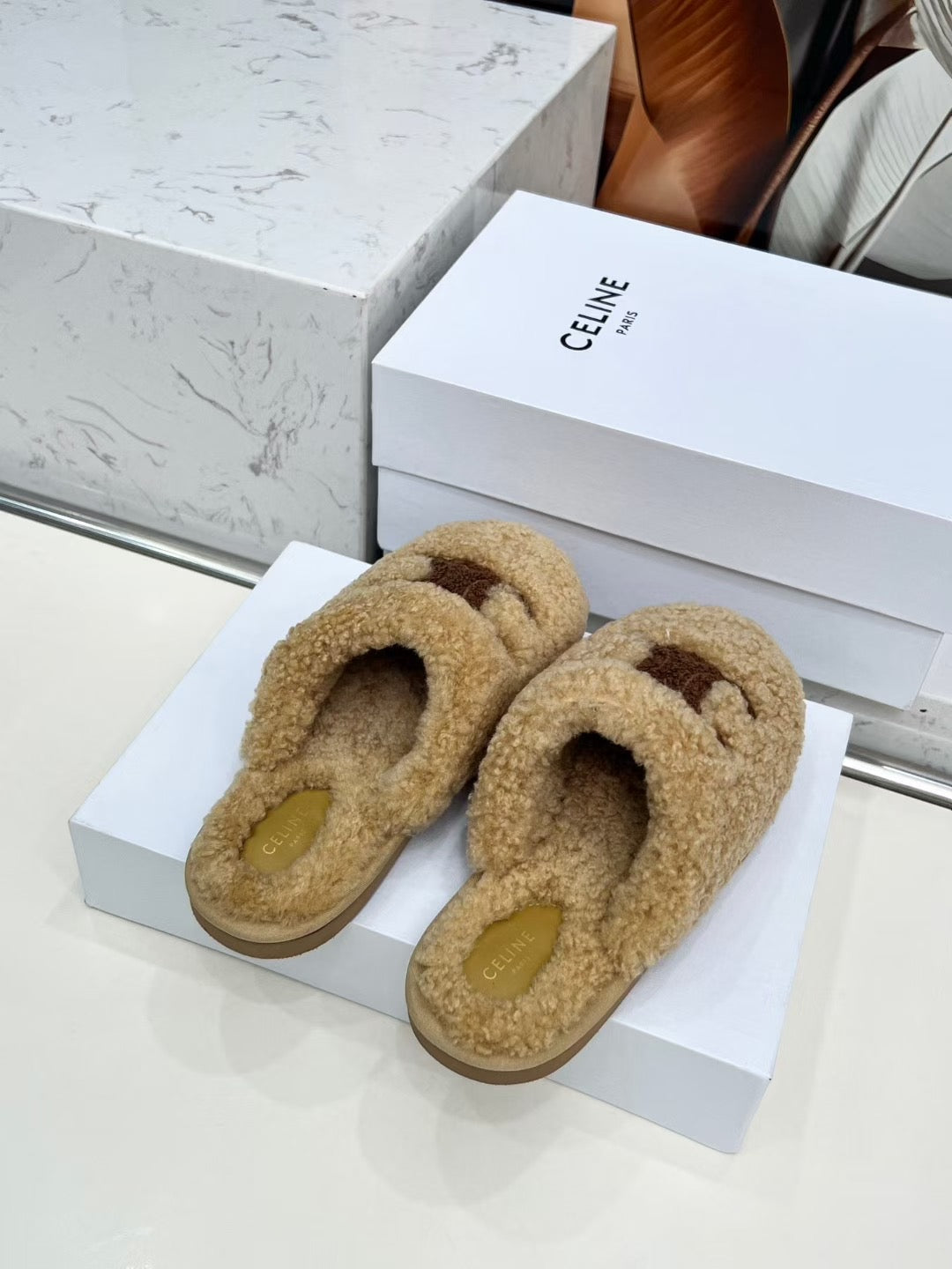 CELINE 25S GEORGIA SLIDE IN SHEARLING IN BROWN - 35