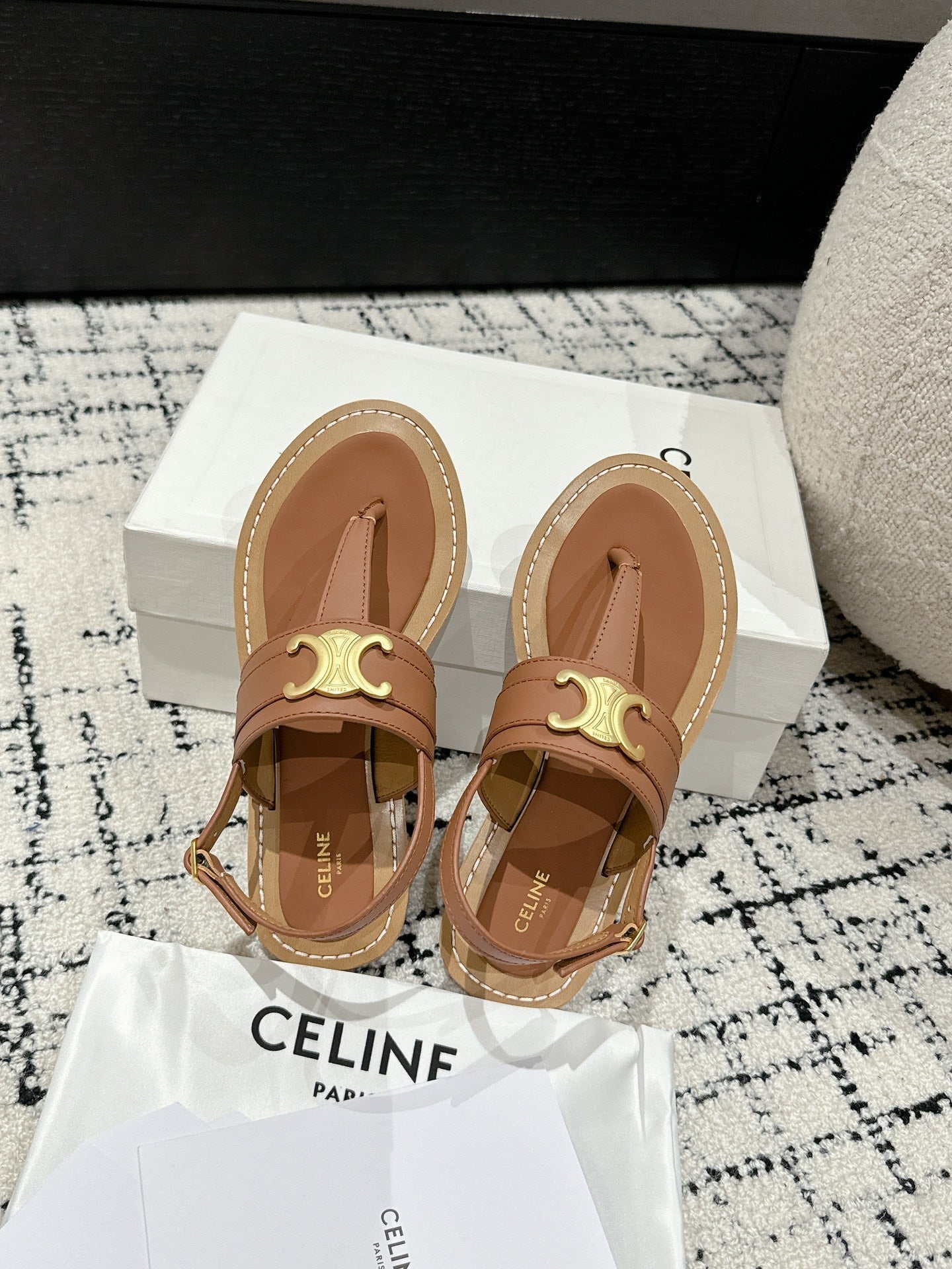 THONG SANDAL IN BRONZE BROWN CALFSKIN - 35