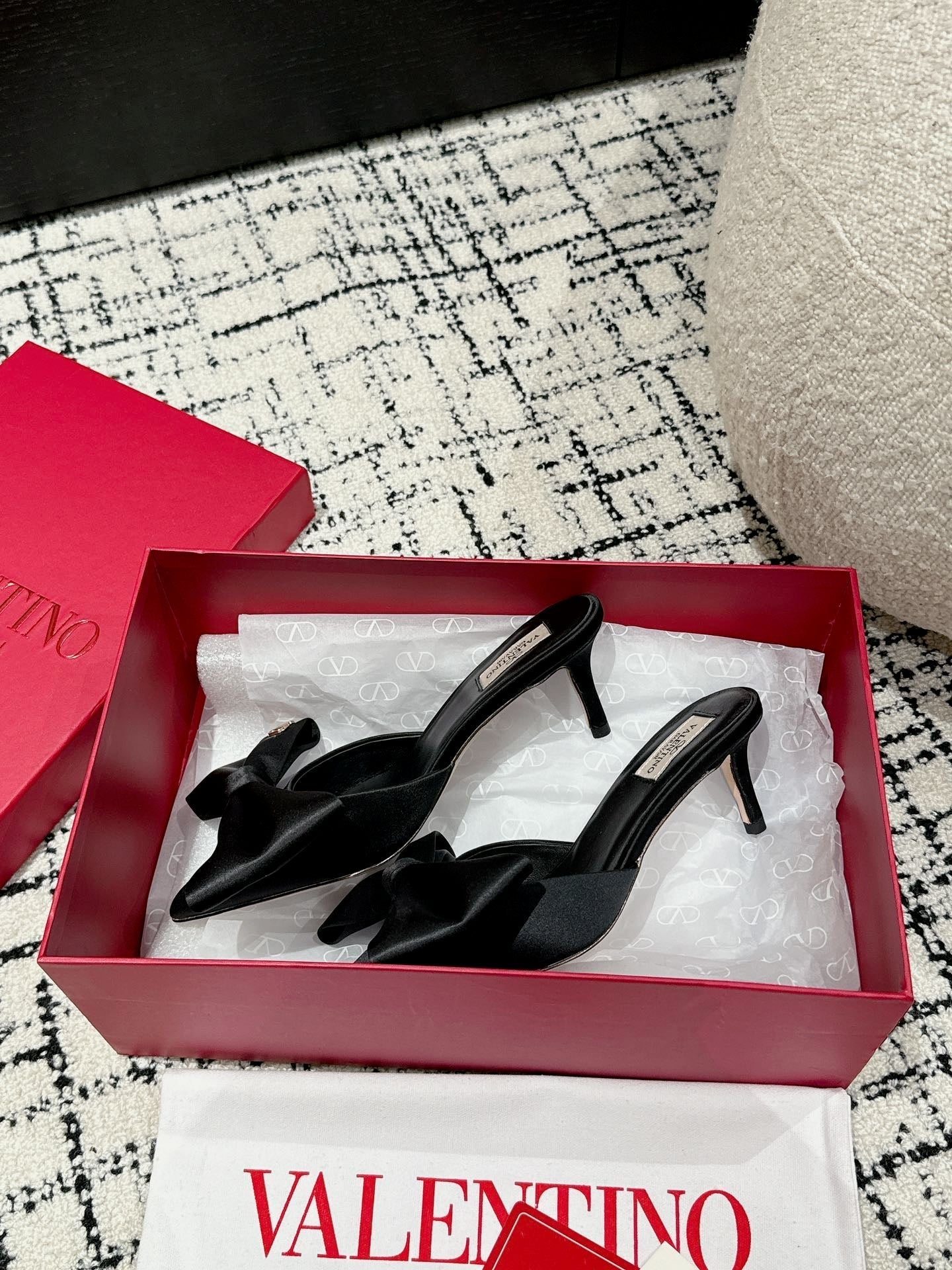 HIGH MULE IN BLACK SILK - 35