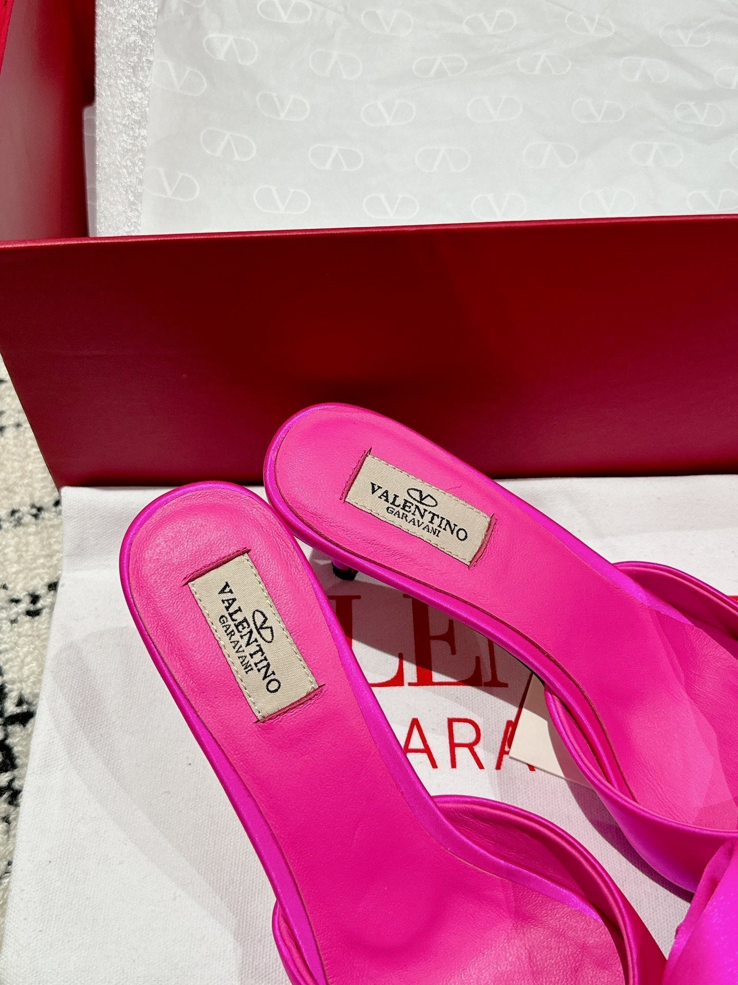 HIGH MULE IN BRIGHT PINK SILK - 35