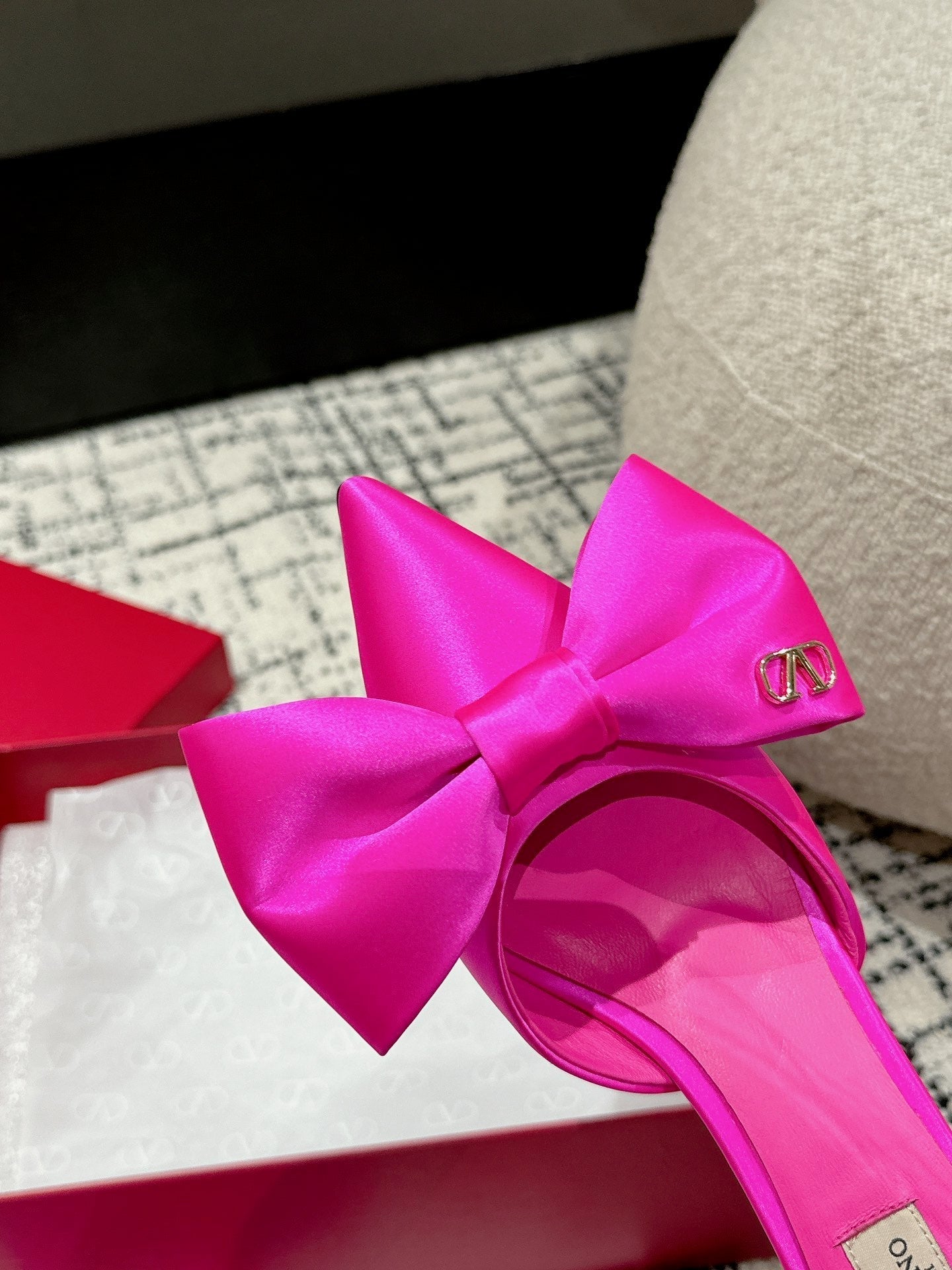 HIGH MULE IN BRIGHT PINK SILK - 35