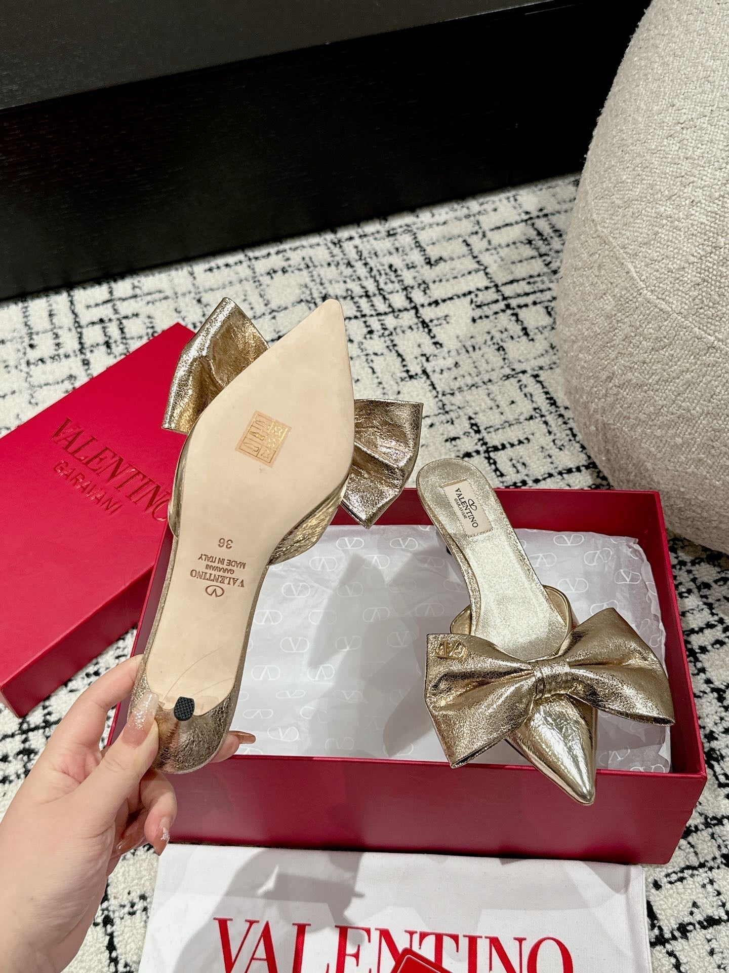 HIGH MULE IN LIGHT GOLD LAMBSKIN - 35