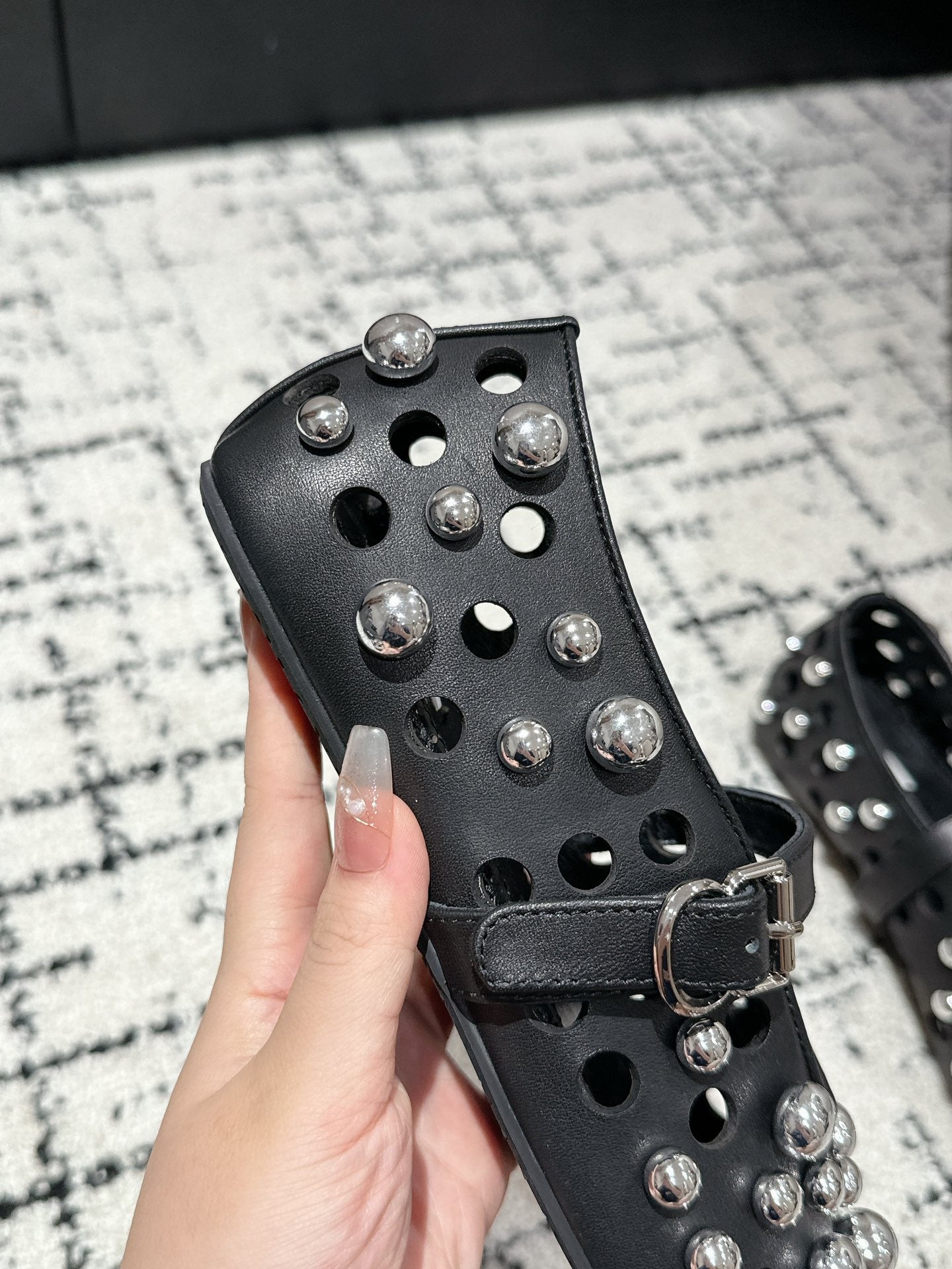 ALAIA PEARL MARY JANE SHOES IN BLACK LAMBSKIN - 35