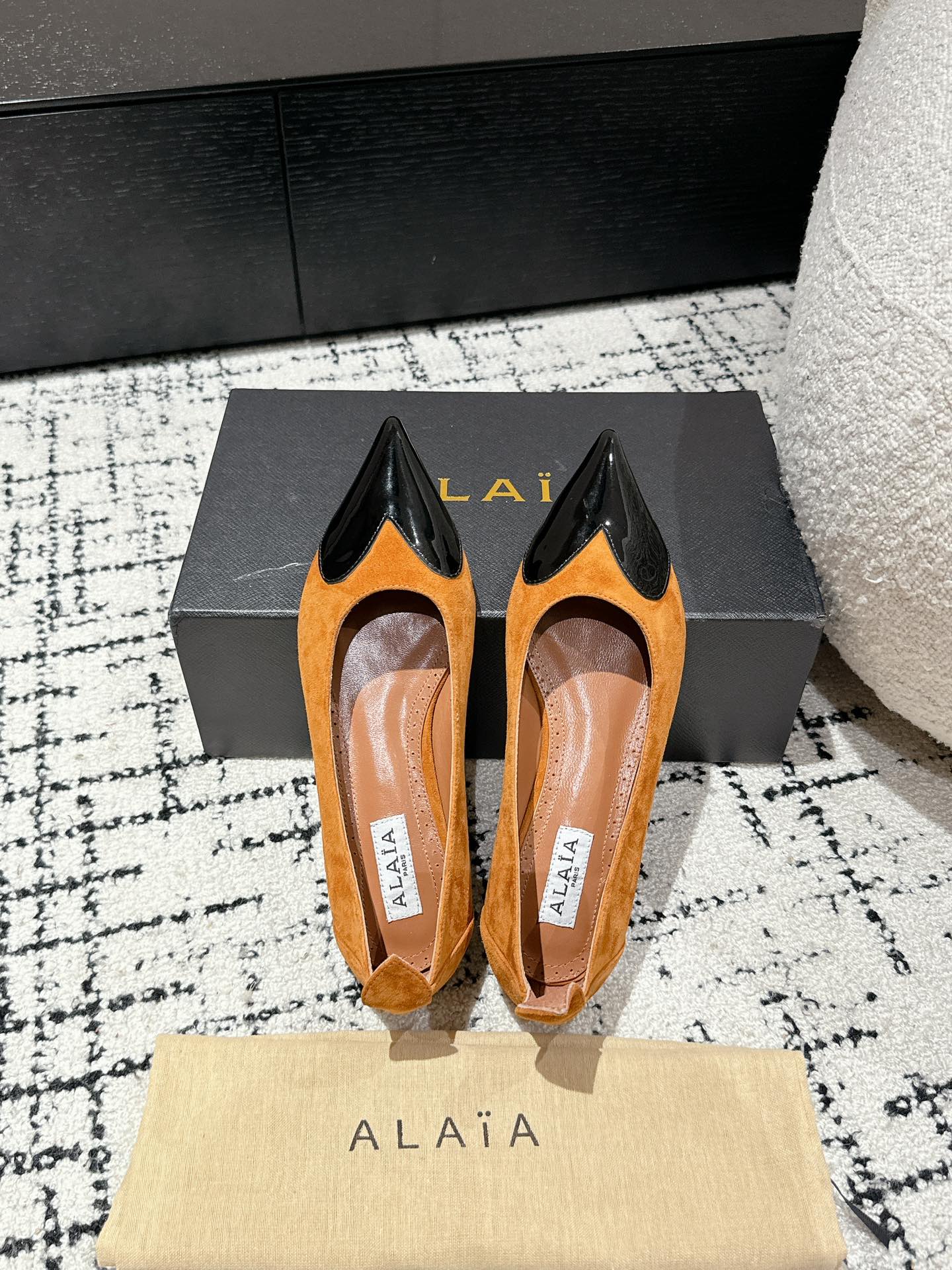 ALAIA PUMP 1 CM IN COPPER BROWN SUEDE MIX BLACK CALFSKIN - 35