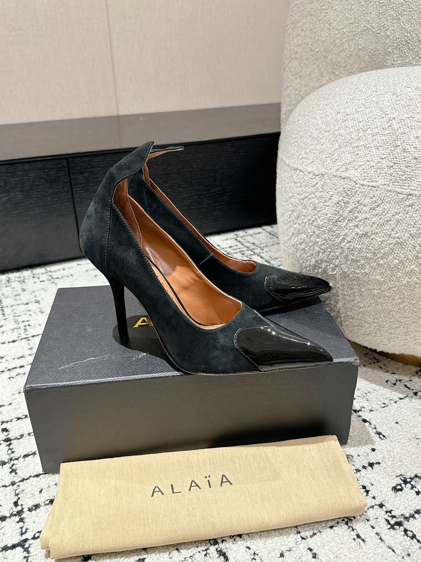 ALAIA HIGH PUMPS 10CM IN BLACK SUEDE MIX CALFSKIN - 35