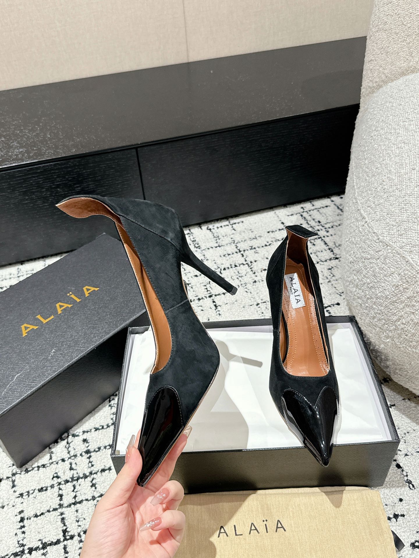 ALAIA HIGH PUMPS 10CM IN BLACK SUEDE MIX CALFSKIN - 35