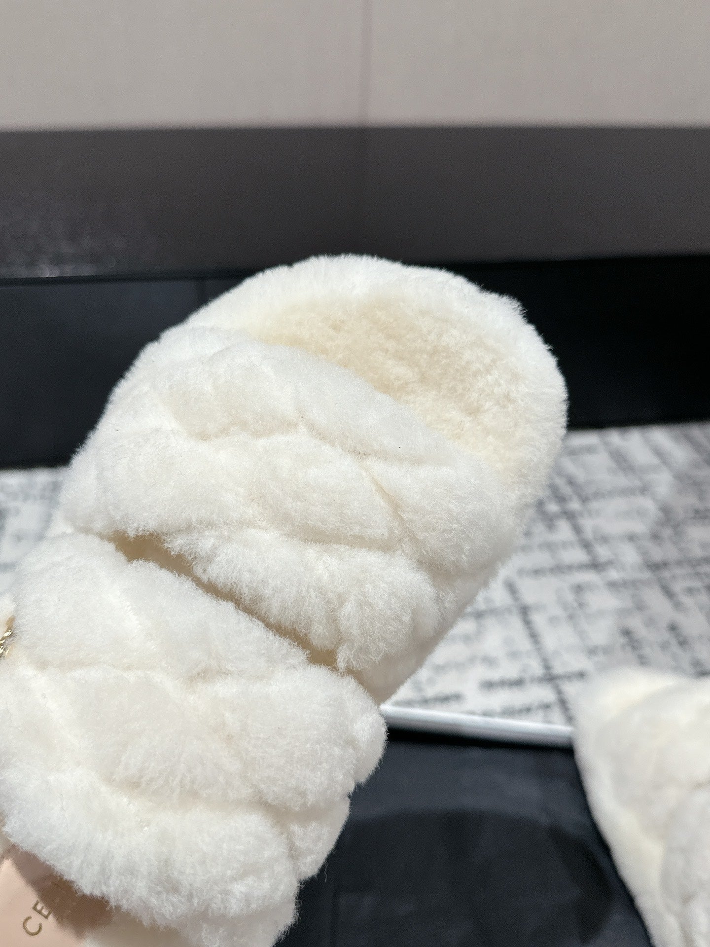 DAD SANDAL MULE IN WHITE SHEARLING - 35