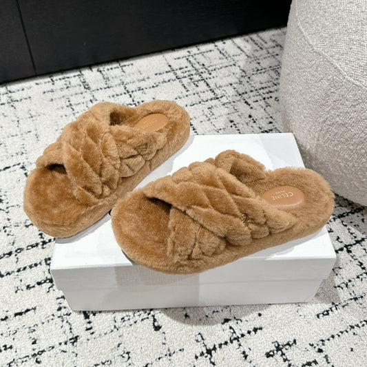 CROSS STRAP SLIPPER IN CAMEL BROWN SHEARLING - 35