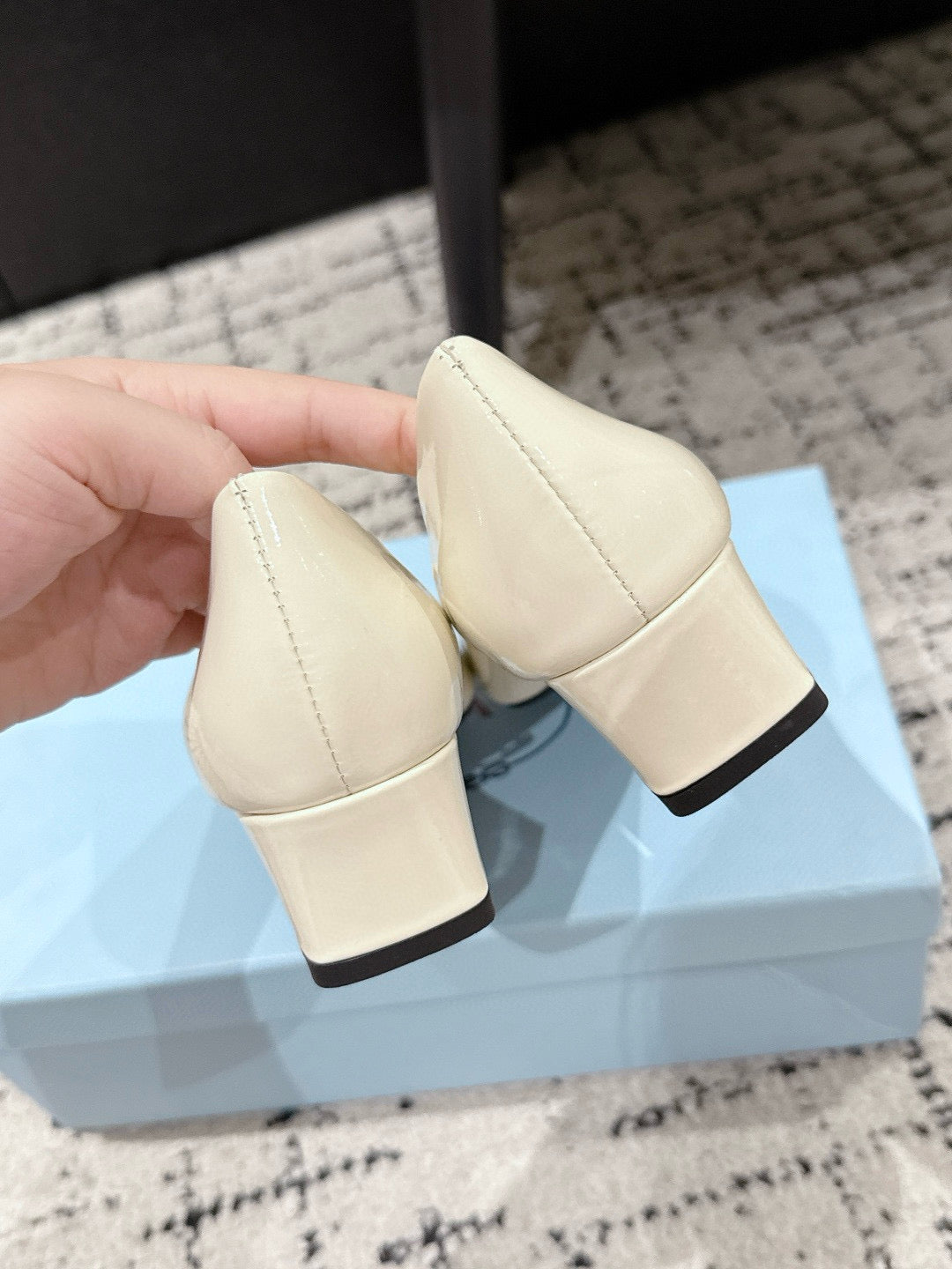 PRADA 25S SQUARE TOE HIGH HEELS IN IVORY GLOSSY CALFSKIN - 35