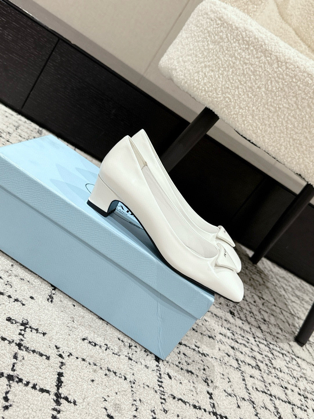 PRADA 25S SQUARE TOE HIGH HEELS IN WHITE PATENT CALFSKIN - 35