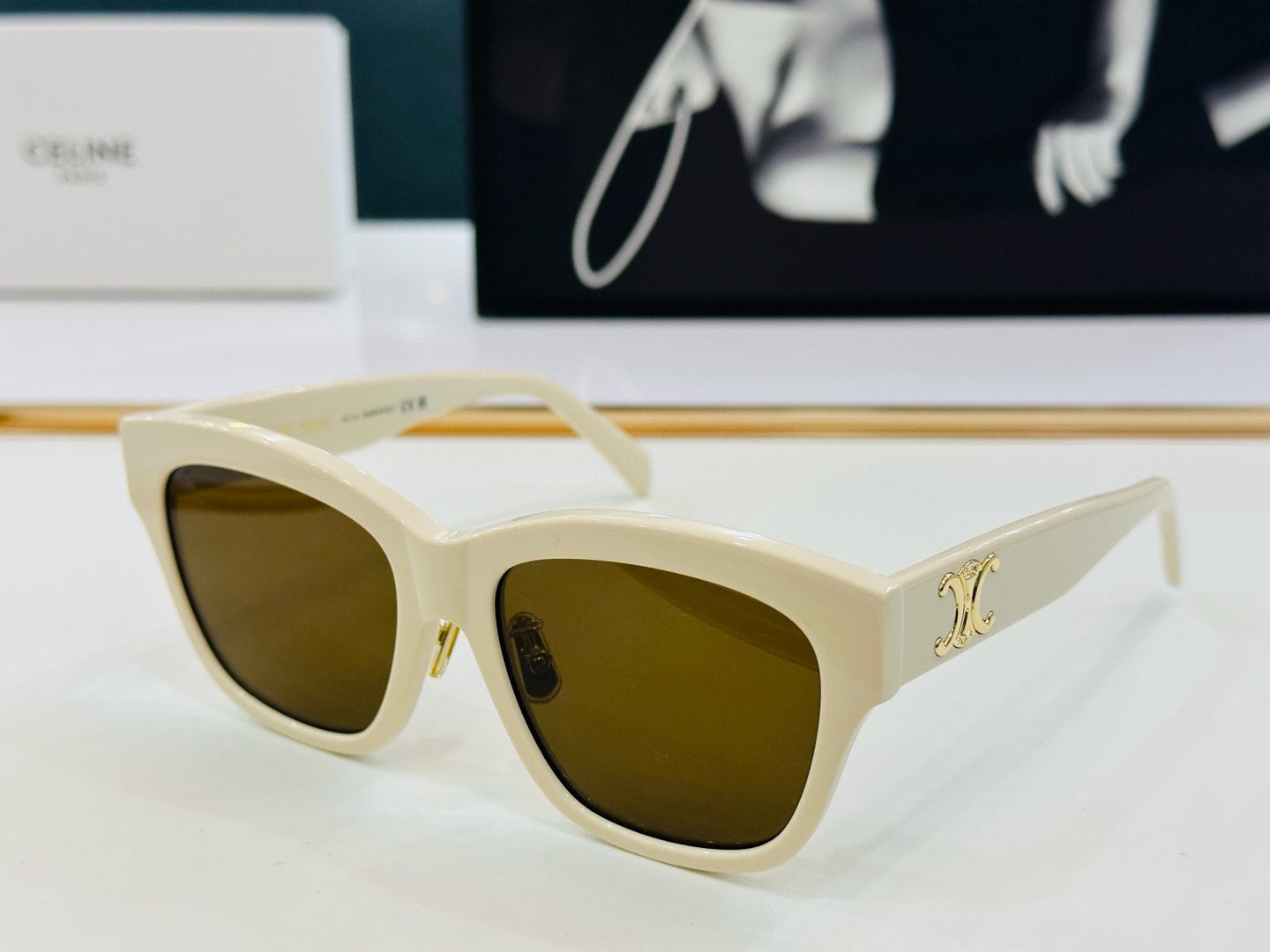 TRIOMPHE SUNGLASS CL40253F IN ACETATE - Black