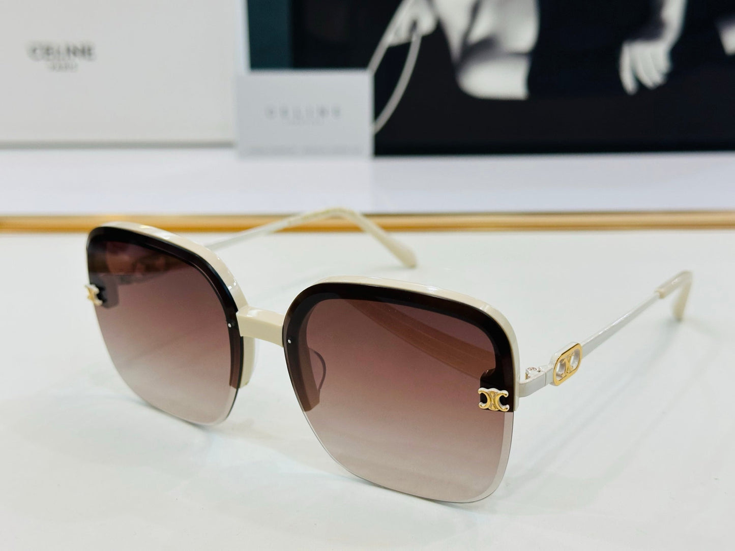 TRIOMPHE SQUARE SUNGLASS CL40251 IN METAL - Pink