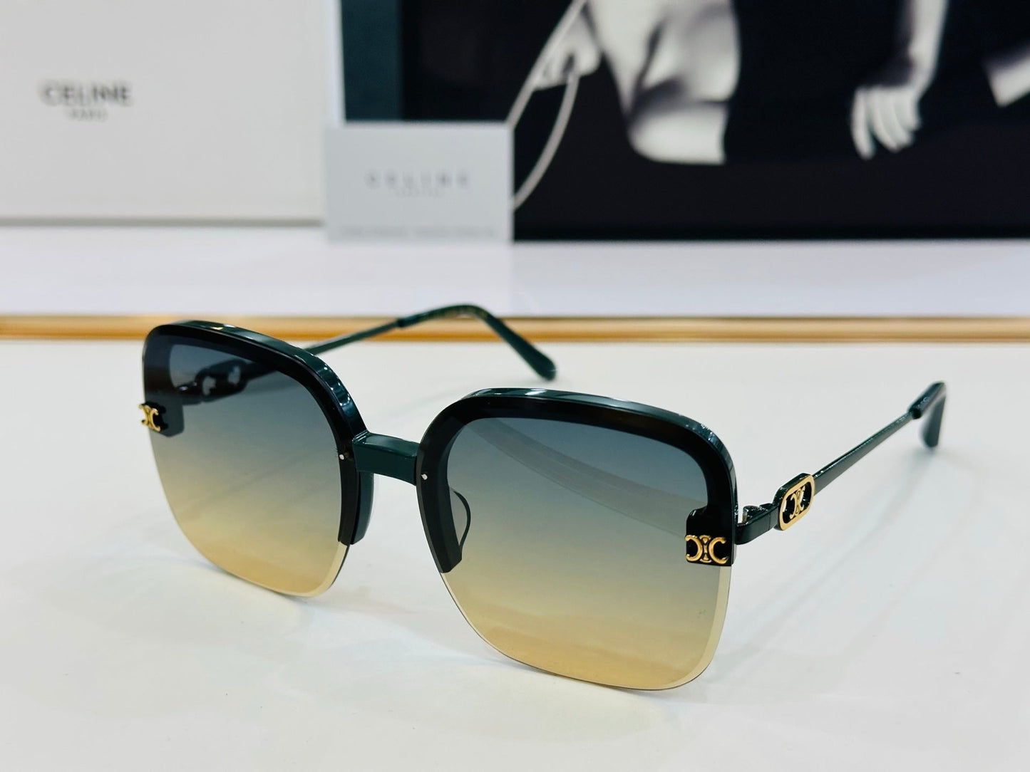 TRIOMPHE SQUARE SUNGLASS CL40251 IN METAL - Pink