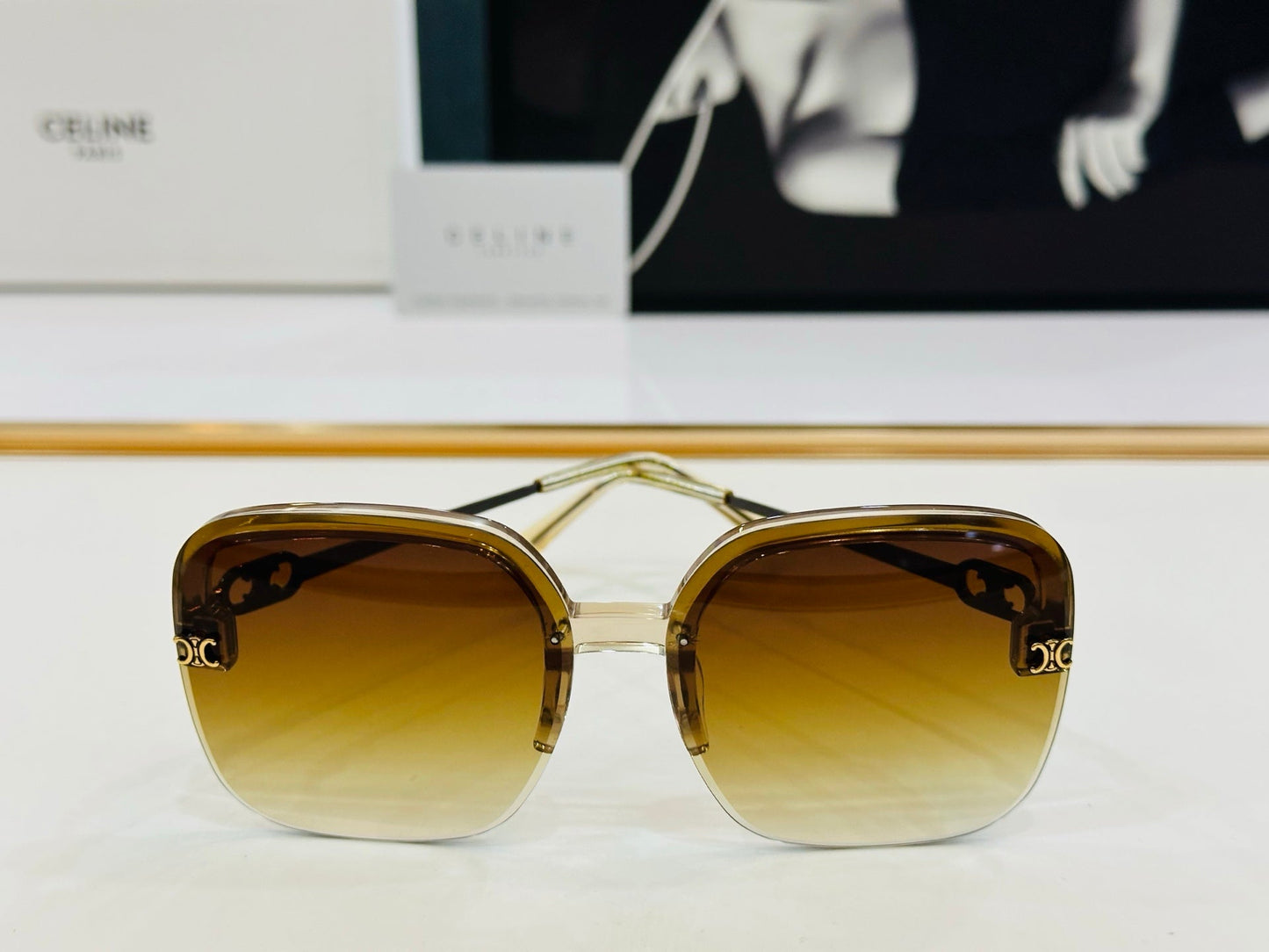 TRIOMPHE SQUARE SUNGLASS CL40251 IN METAL - Pink