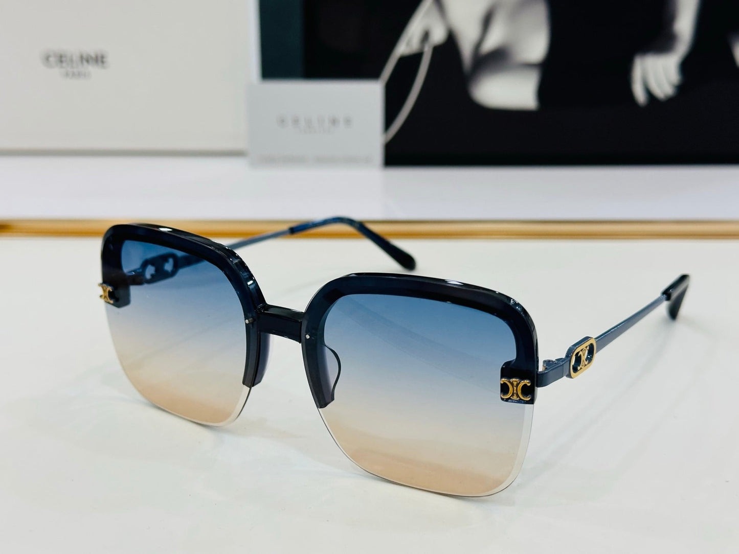 TRIOMPHE SQUARE SUNGLASS CL40251 IN METAL - Pink