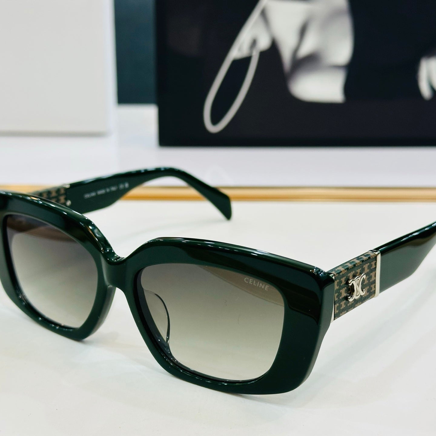 TRIOMPHE SUNGLASS CL40168U IN ACETATE - Havana