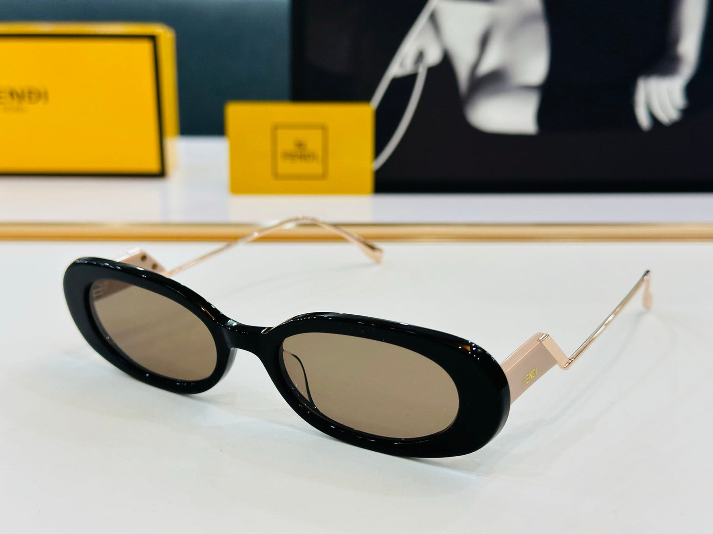FF DIAMONDS OVAL FRAME SUNGLASSES E3018 IN ACETATE - Orange