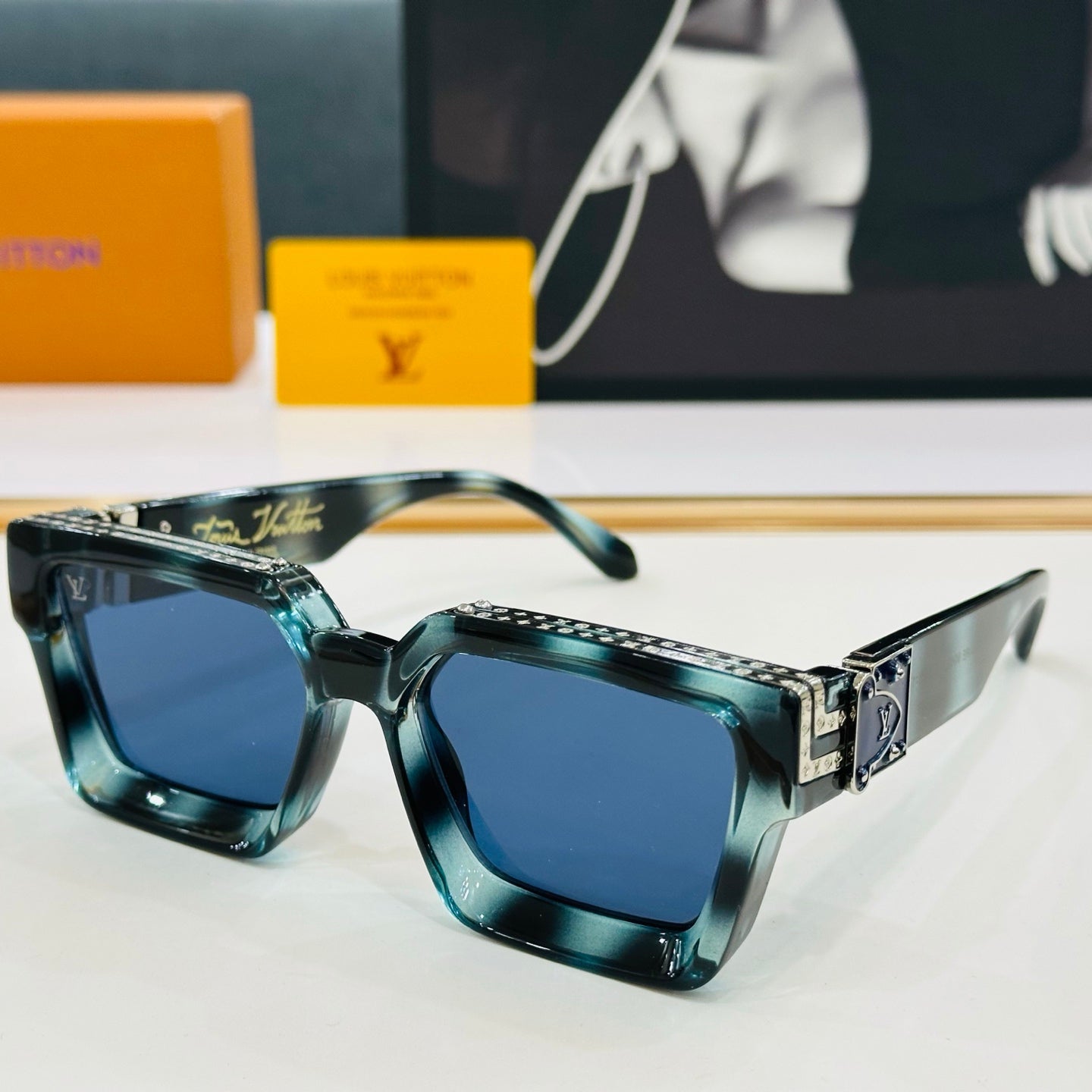 RECTANGLE SUNGLASSES 574799 IN ACETATE - Marble blue