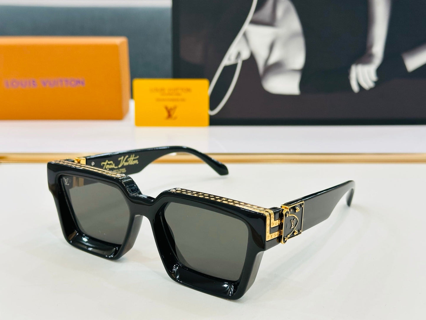 RECTANGLE SUNGLASSES 574802 IN ACETATE - Black/Blue