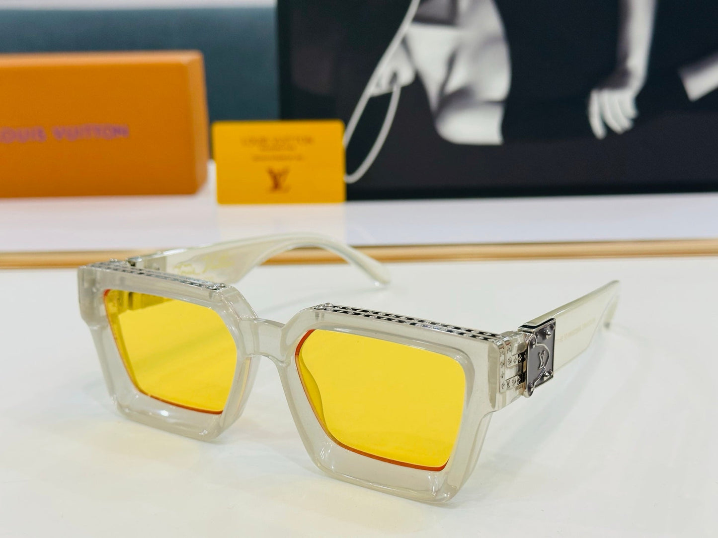RECTANGLE SUNGLASSES 574800 IN ACETATE - Havana/Brown