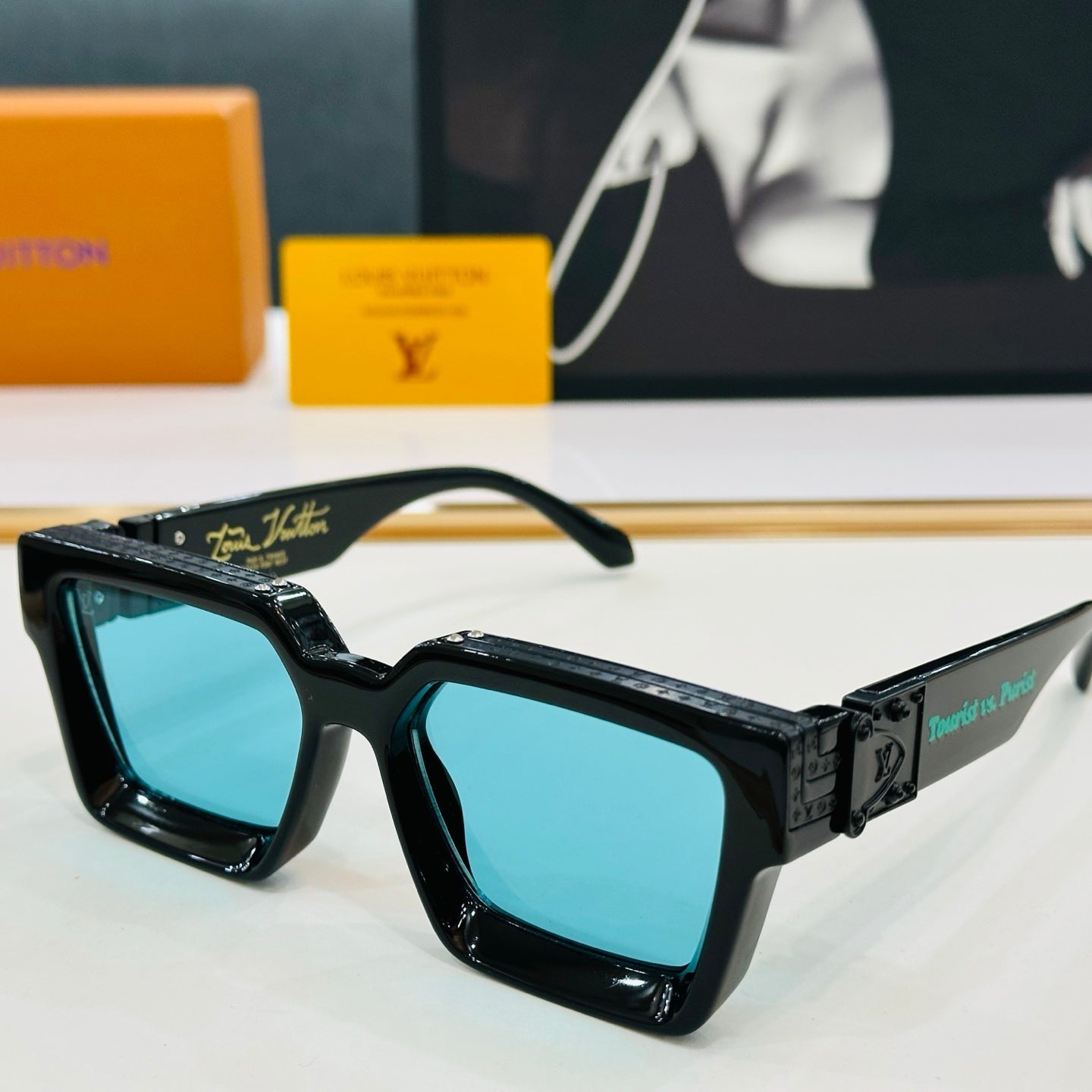 RECTANGLE SUNGLASSES 574802 IN ACETATE - Black/Blue