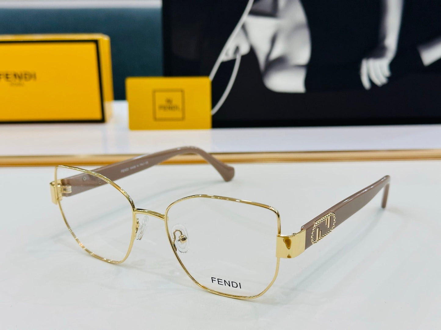 BAGUETTE SQUARE FRAME SUNGLASSES FE40051 IN METAL - Black/ silver
