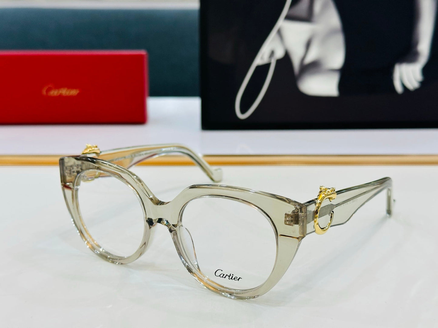 PANTHÈRE ROUND FRAME SUNGLASSES 578200 IN ACETATE - Baby green
