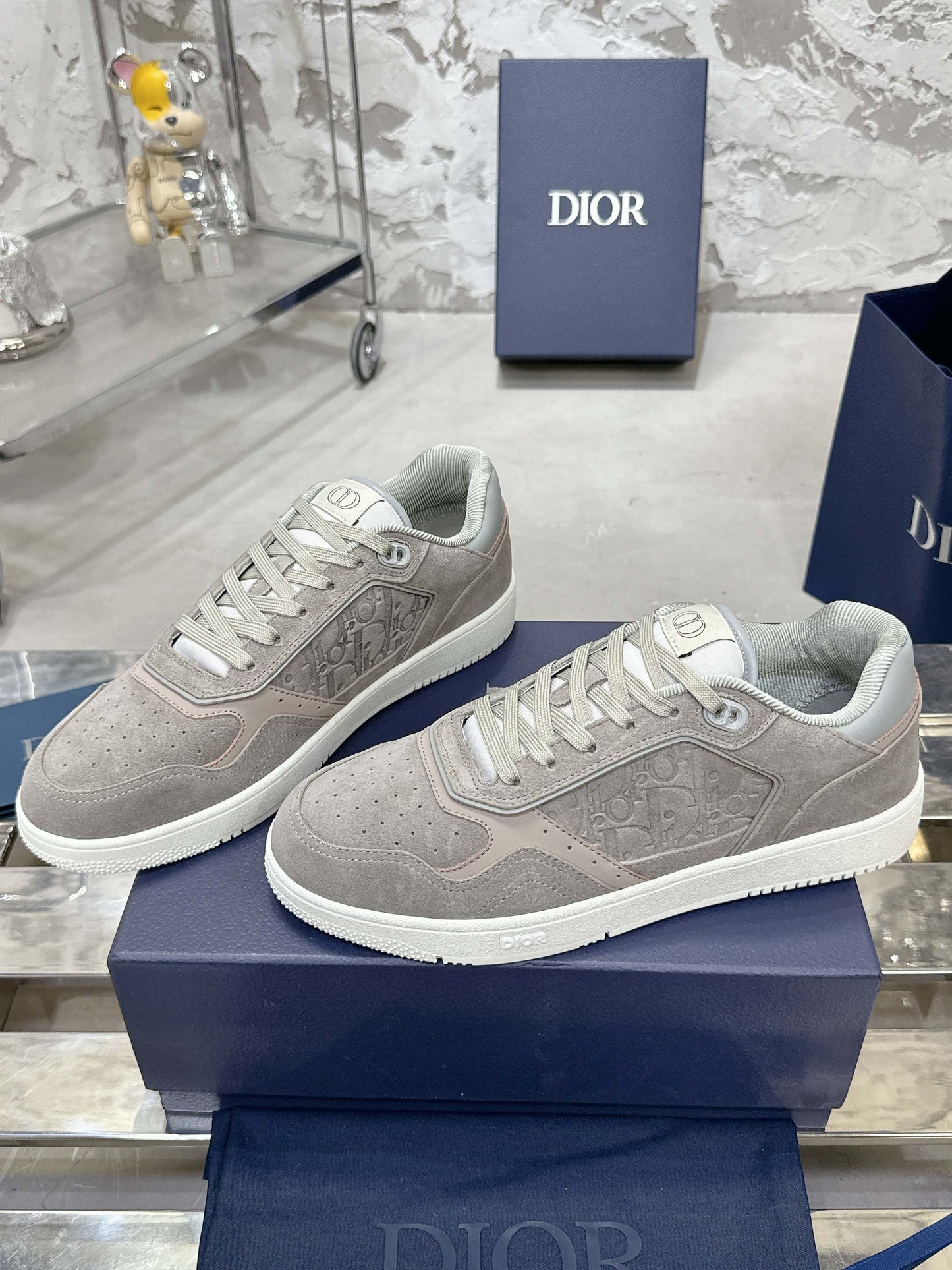 DIOR 25S B27 UPTOWN LOW-TOP SNEAKERS IN GREY CALFSKIN STYLE 6 - 35