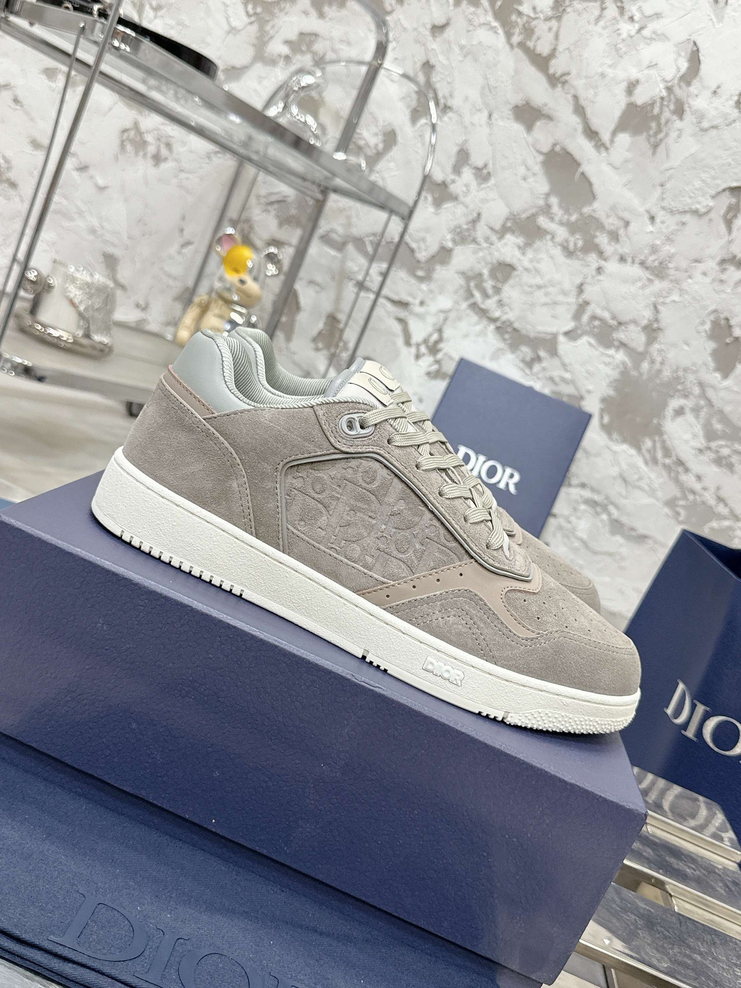 DIOR 25S B27 UPTOWN LOW-TOP SNEAKERS IN GREY CALFSKIN STYLE 6 - 35