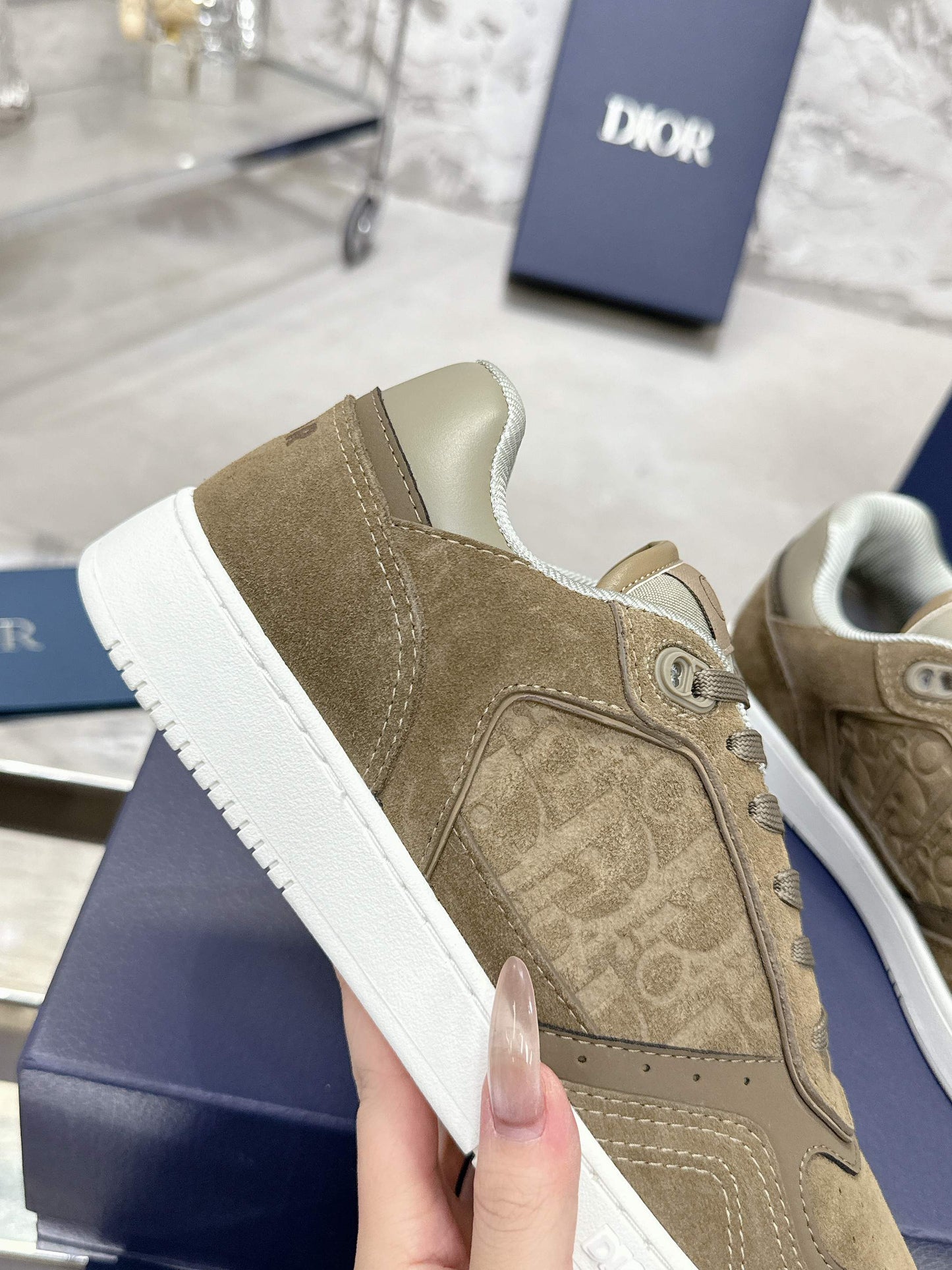 DIOR 25S B27 UPTOWN LOW-TOP SNEAKERS IN OLIVE BROWN CALFSKIN STYLE 5 - 35