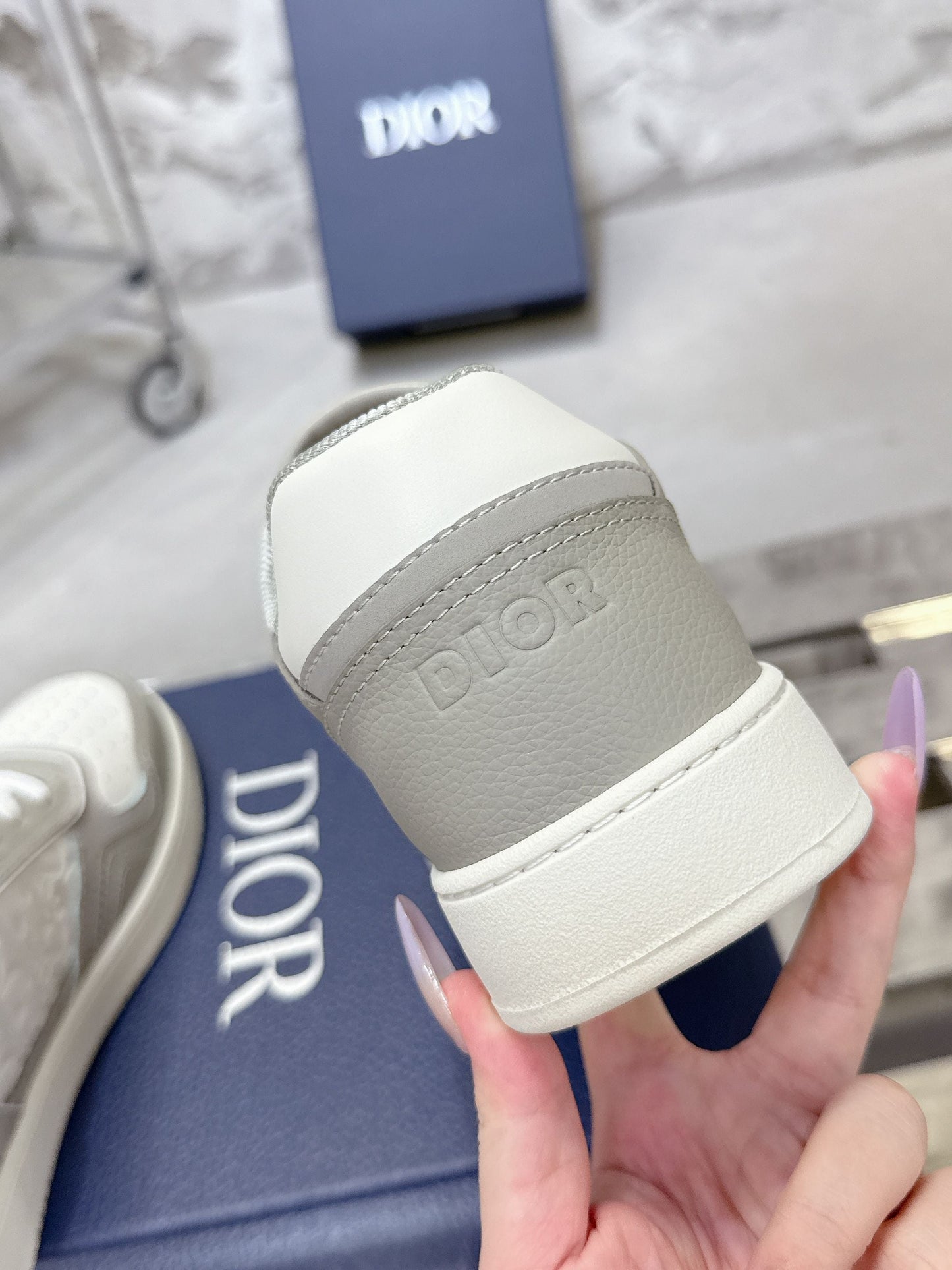 DIOR 25S B27 UPTOWN LOW-TOP SNEAKERS IN GREY MIX CREAM WHITE CALFSKIN STYLE 4 - 35