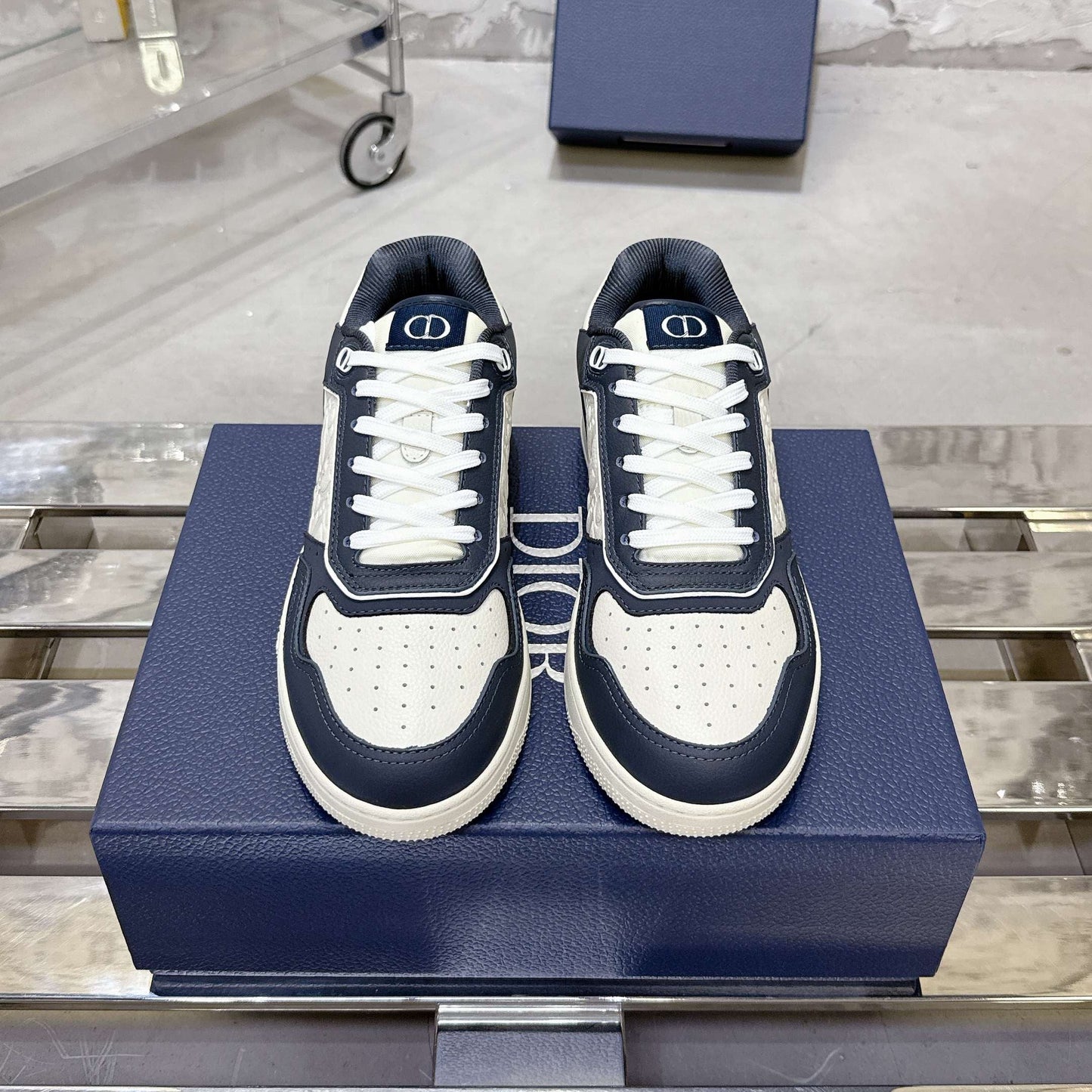 DIOR 25S B27 UPTOWN LOW-TOP SNEAKERS IN DARK BLUE MIX CREAM WHITE CALFSKIN STYLE 3 - 35