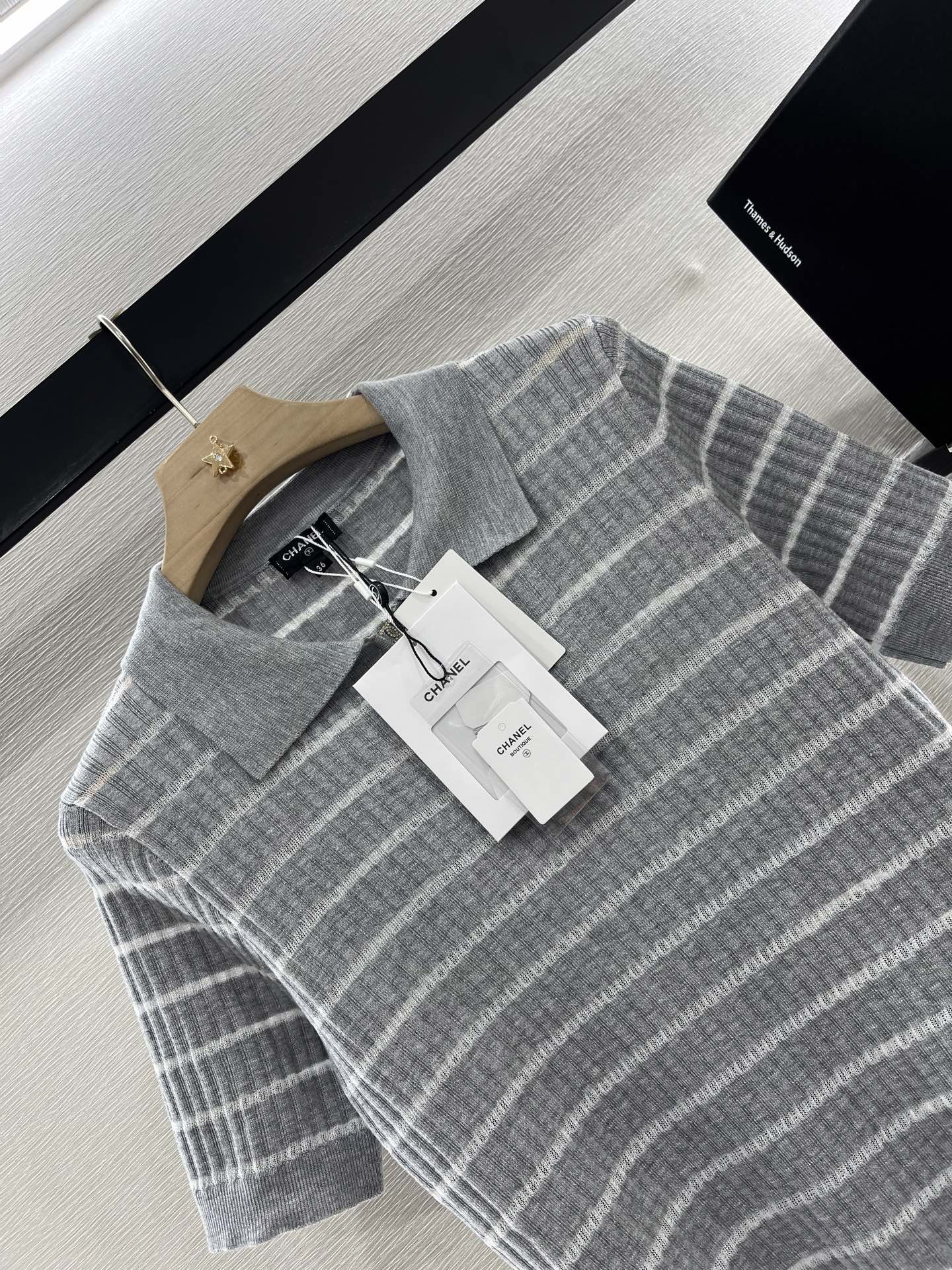 CHANEL SHORT SLEEVE KNIT TOP